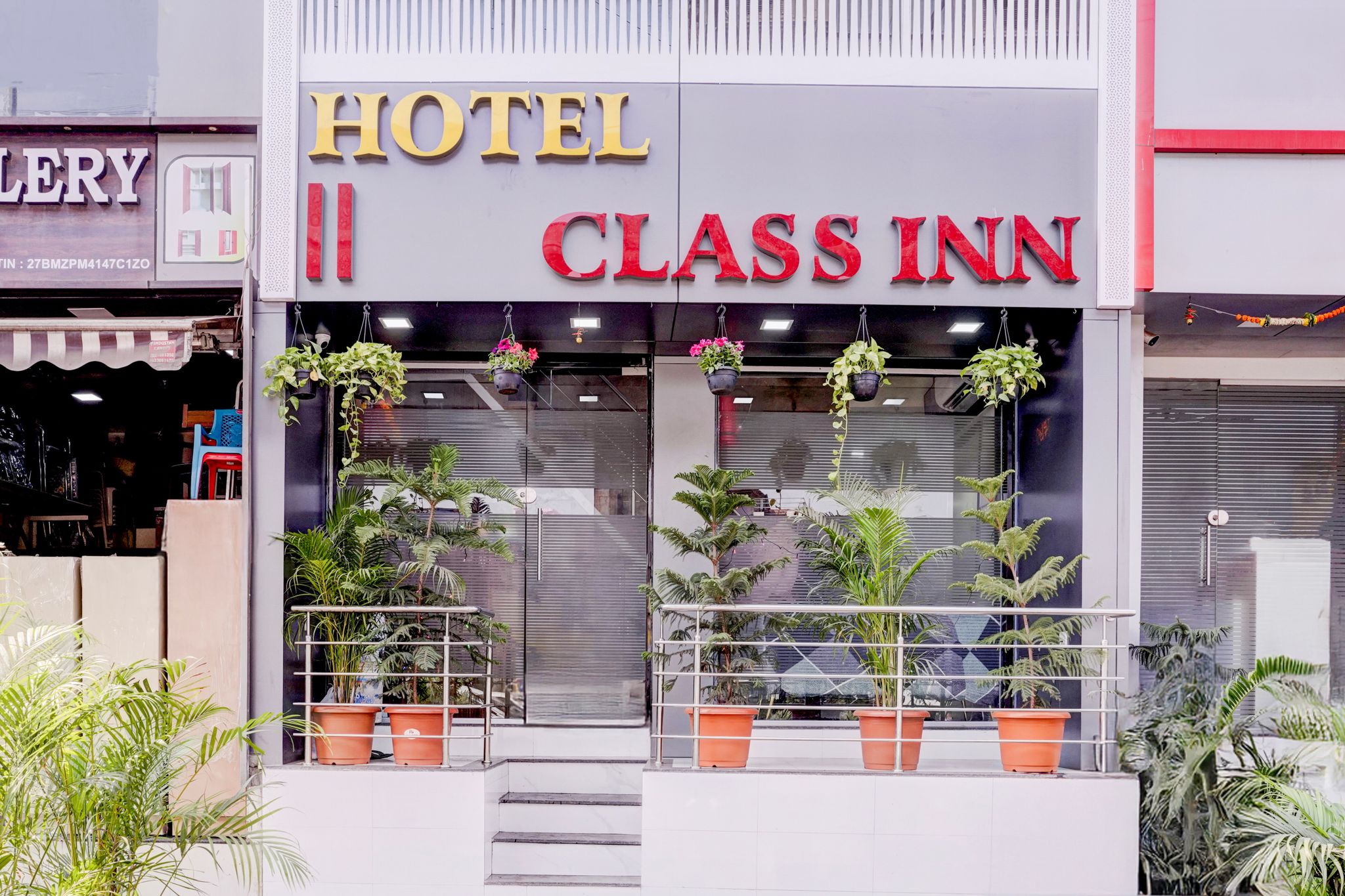Hotel O Class Inn
