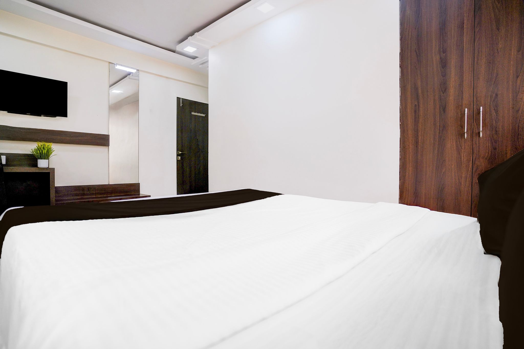 Super Collection O Sector 5 Sanpada Formerly Opal Comforts Classic 13