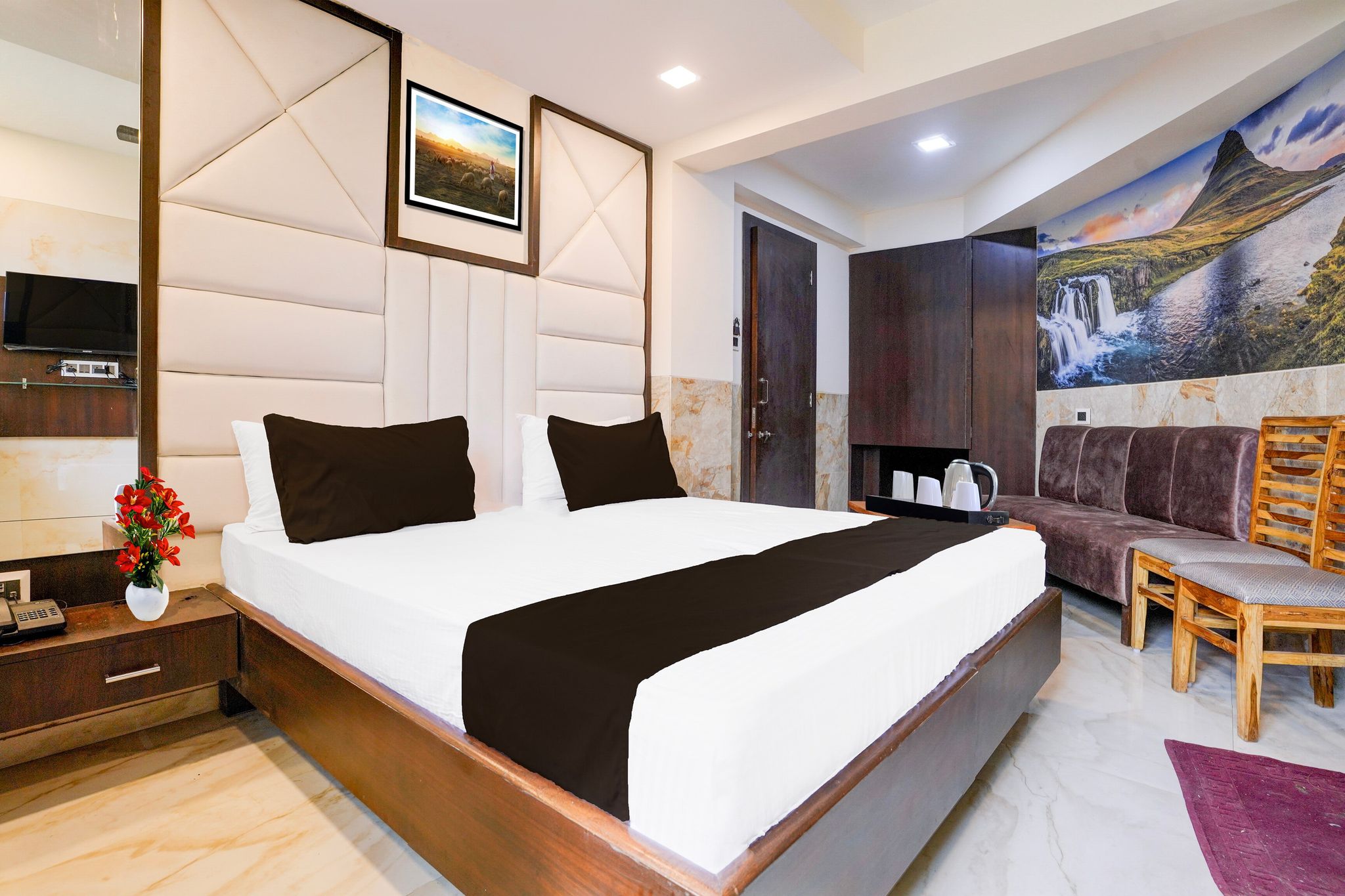 Collection O Kalyan East Classic 4