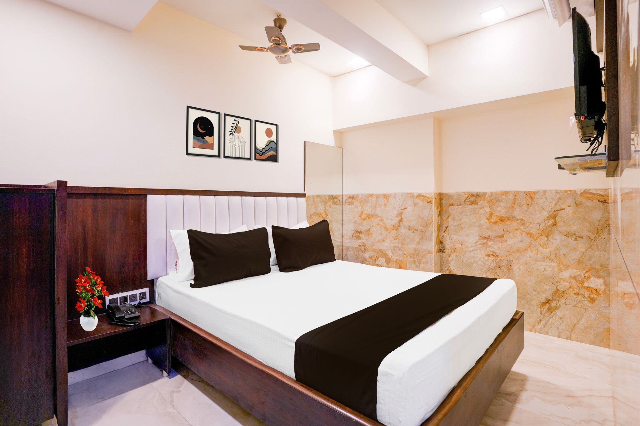 Collection O Kalyan East Classic 3