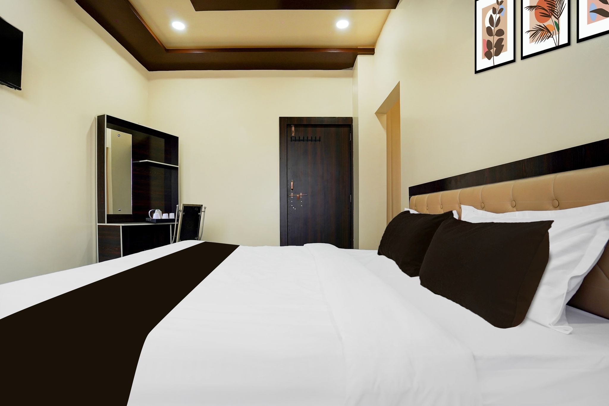 Super Hotel O Dabha Hilltop Classic 4