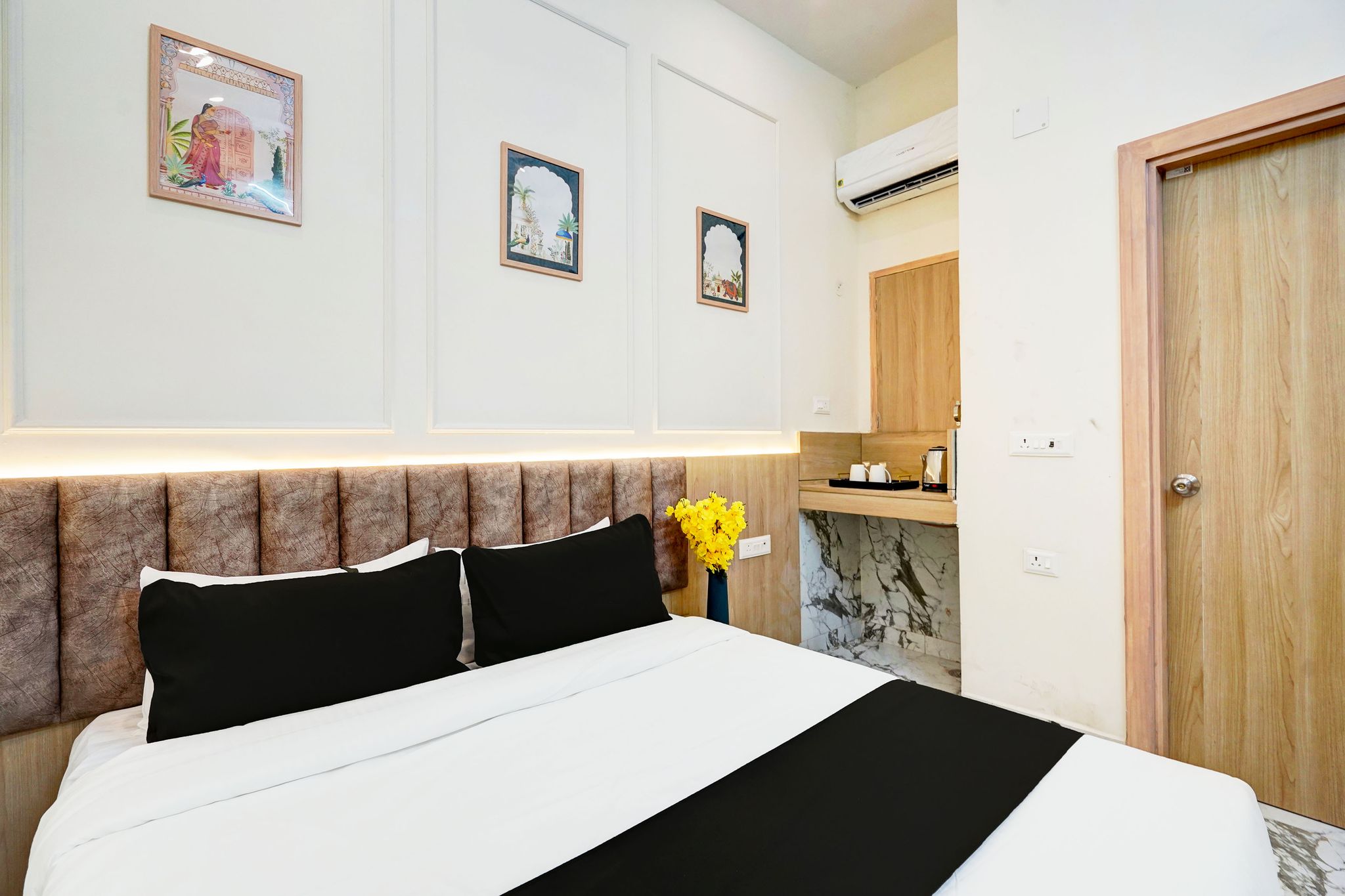 Super Collection O Surajpur Chowk Greater Noida Classic 8