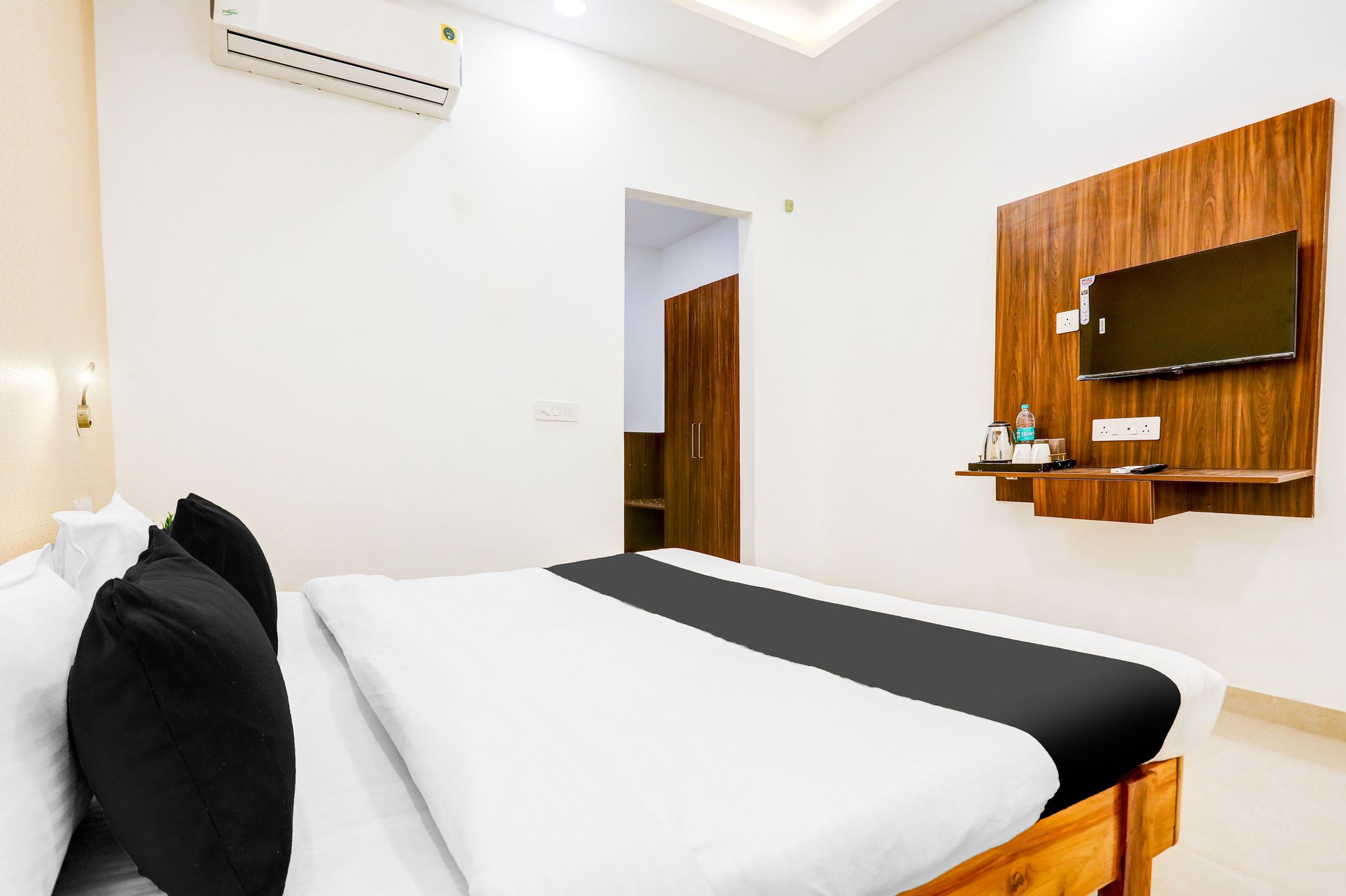 Hotel O The Grand Blue Hotel Classic 7