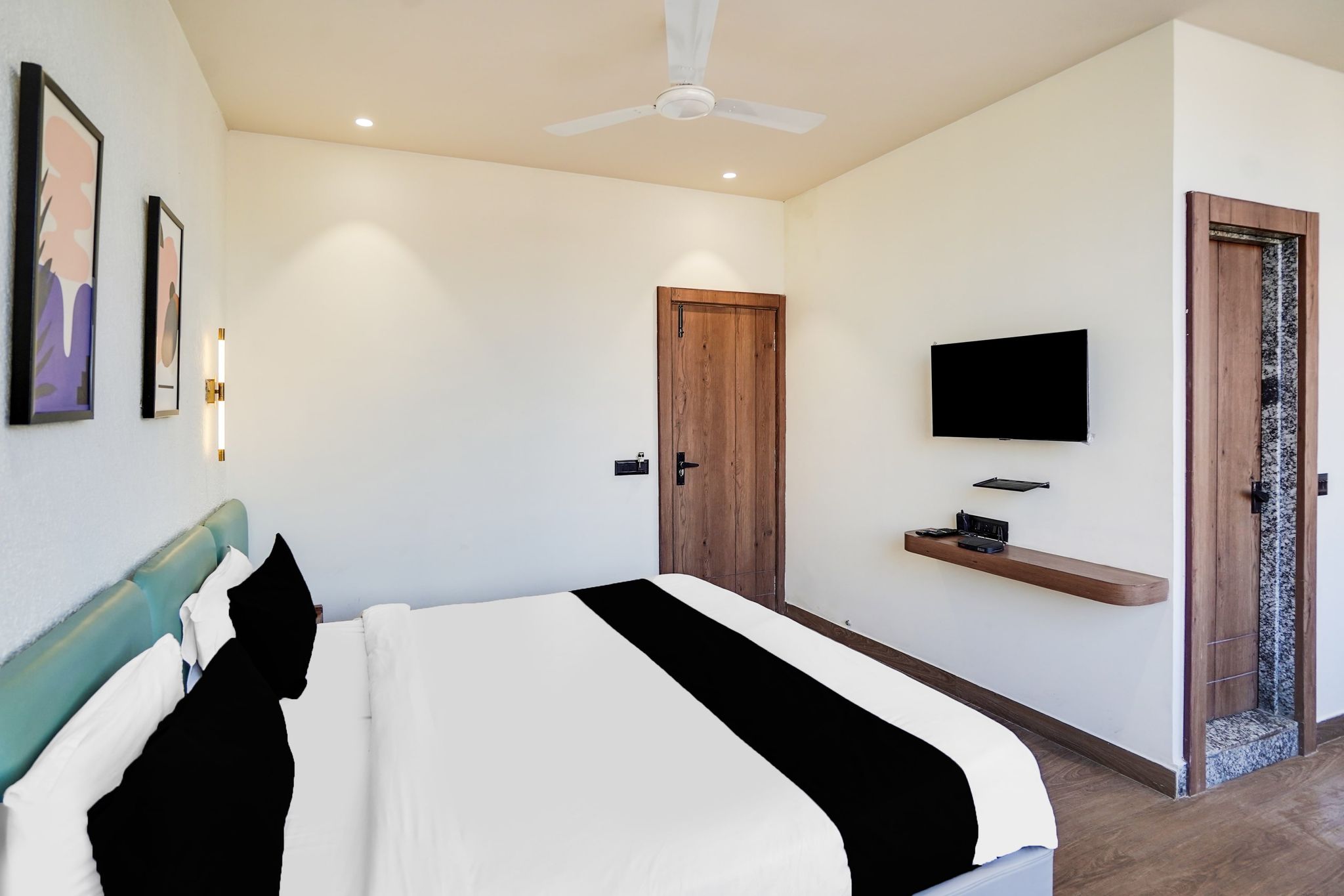 Townhouse Arvind Marg Pachamarhi Classic 10