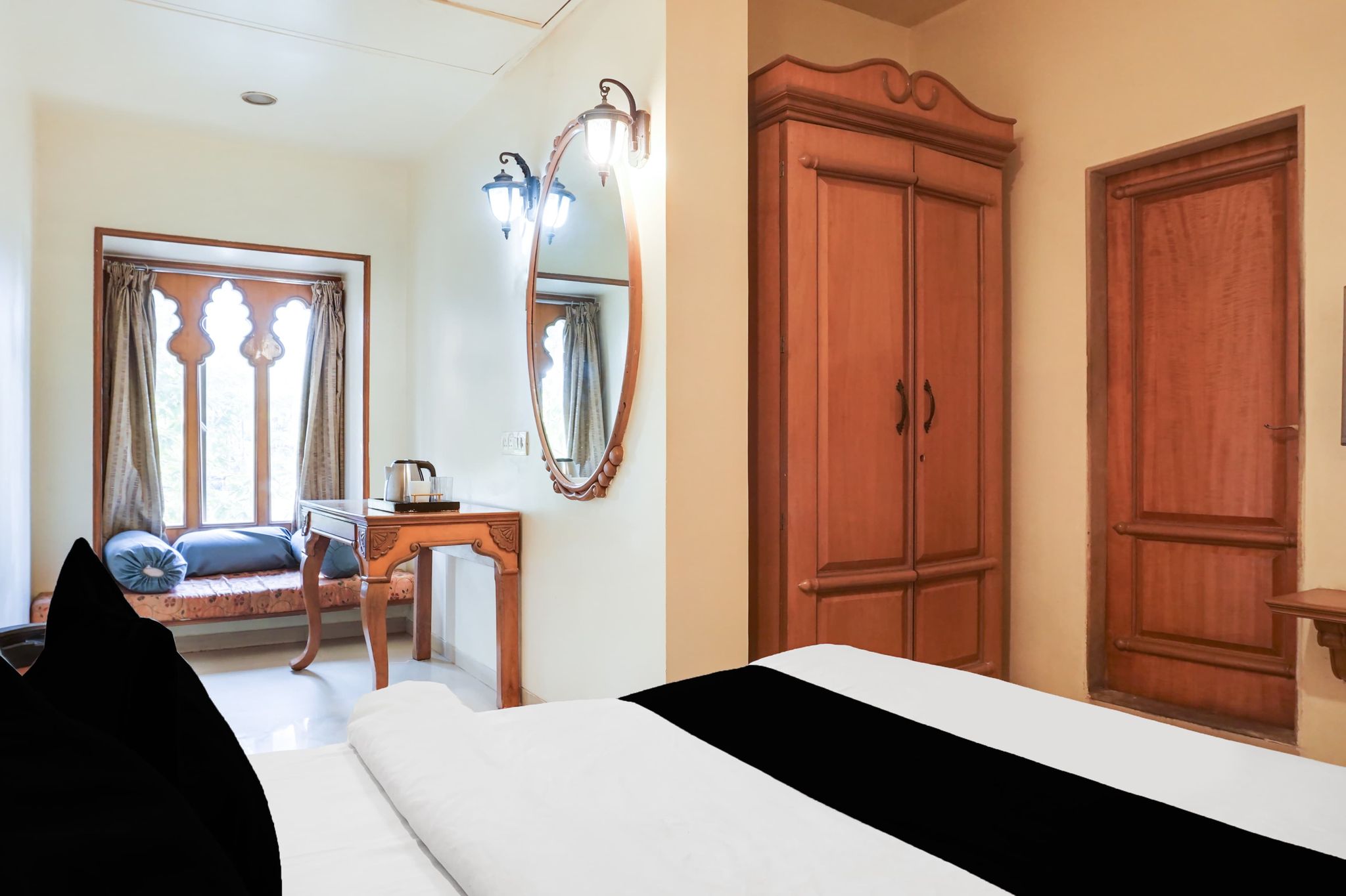 Super Townhouse Oak Baner Road Pune Formerly Hotel Rajwada Classic 14