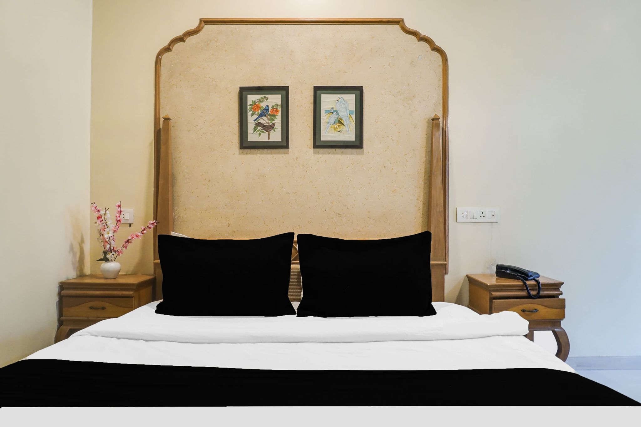 Super Townhouse Oak Baner Road Pune Formerly Hotel Rajwada Classic 3