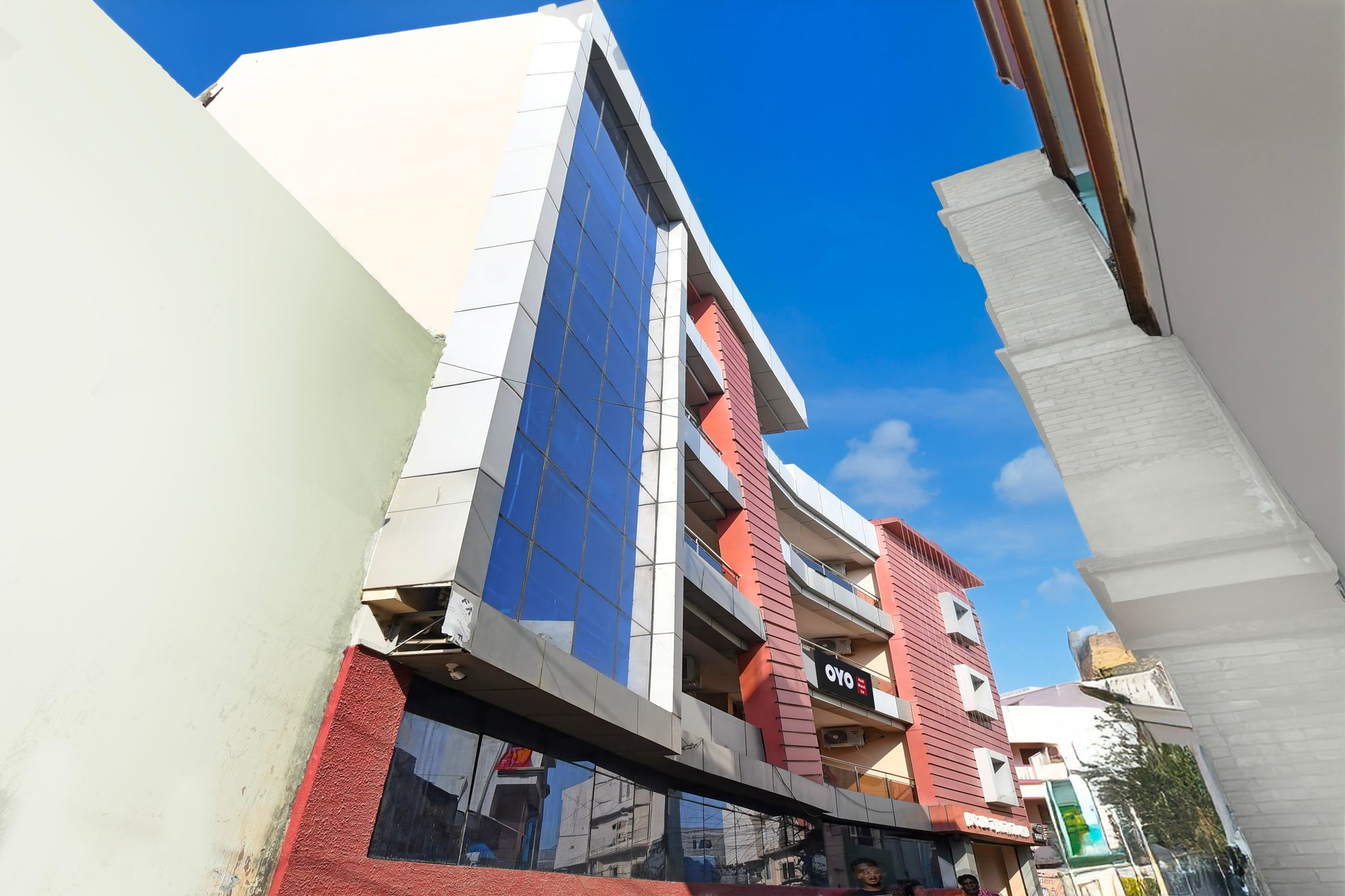 HOTEL O BHARATI INN