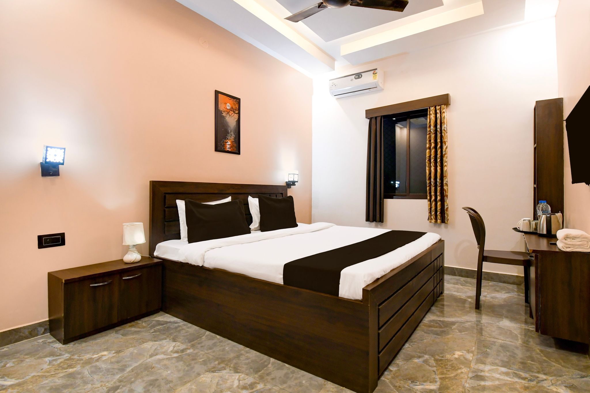 Hotel O M H Club And Resorts Classic