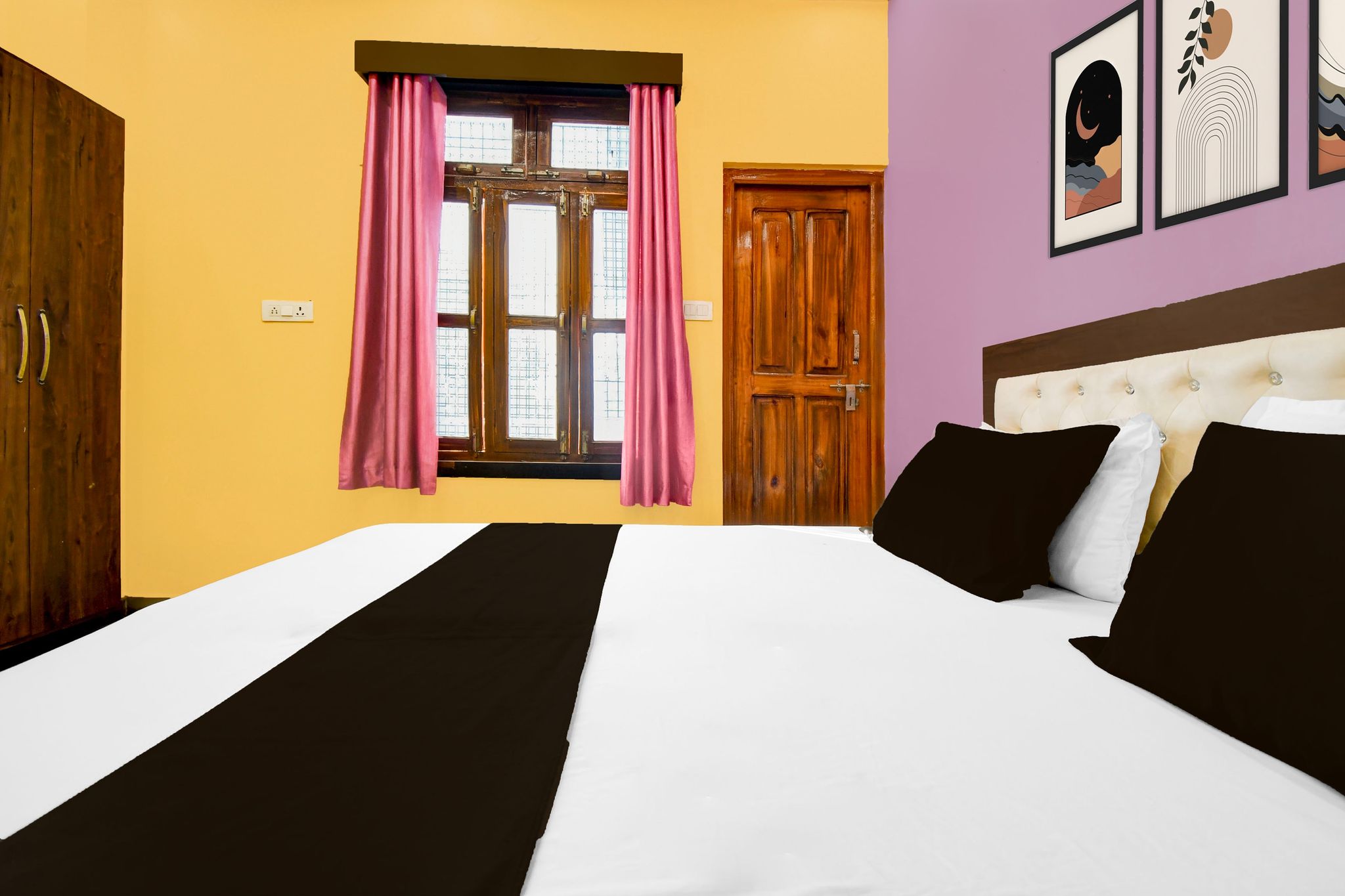 Hotel O Amhat Sultanpur City Classic 4