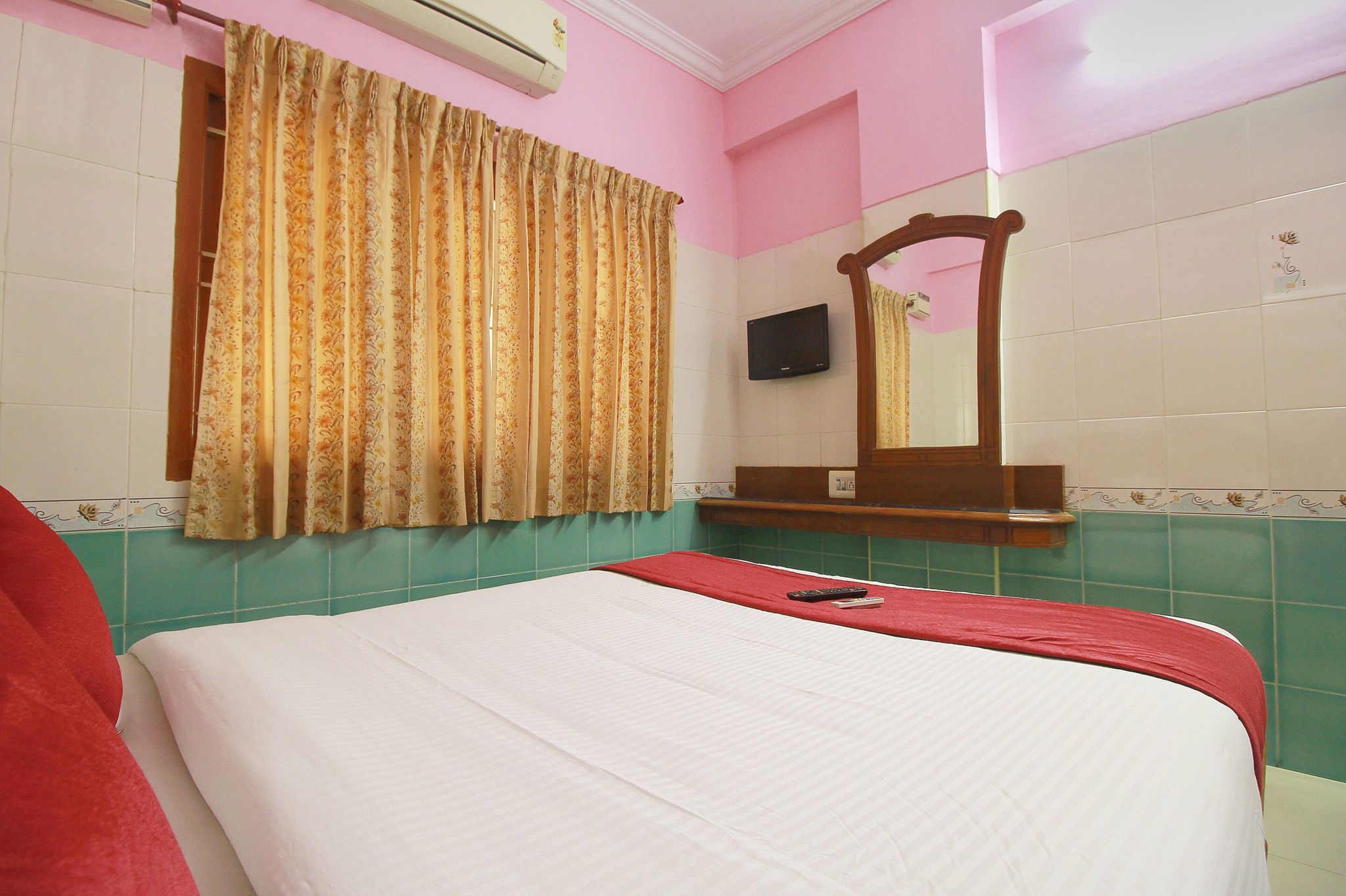 Hotel O by OYO IBRAS Residency Trichy Classic 12