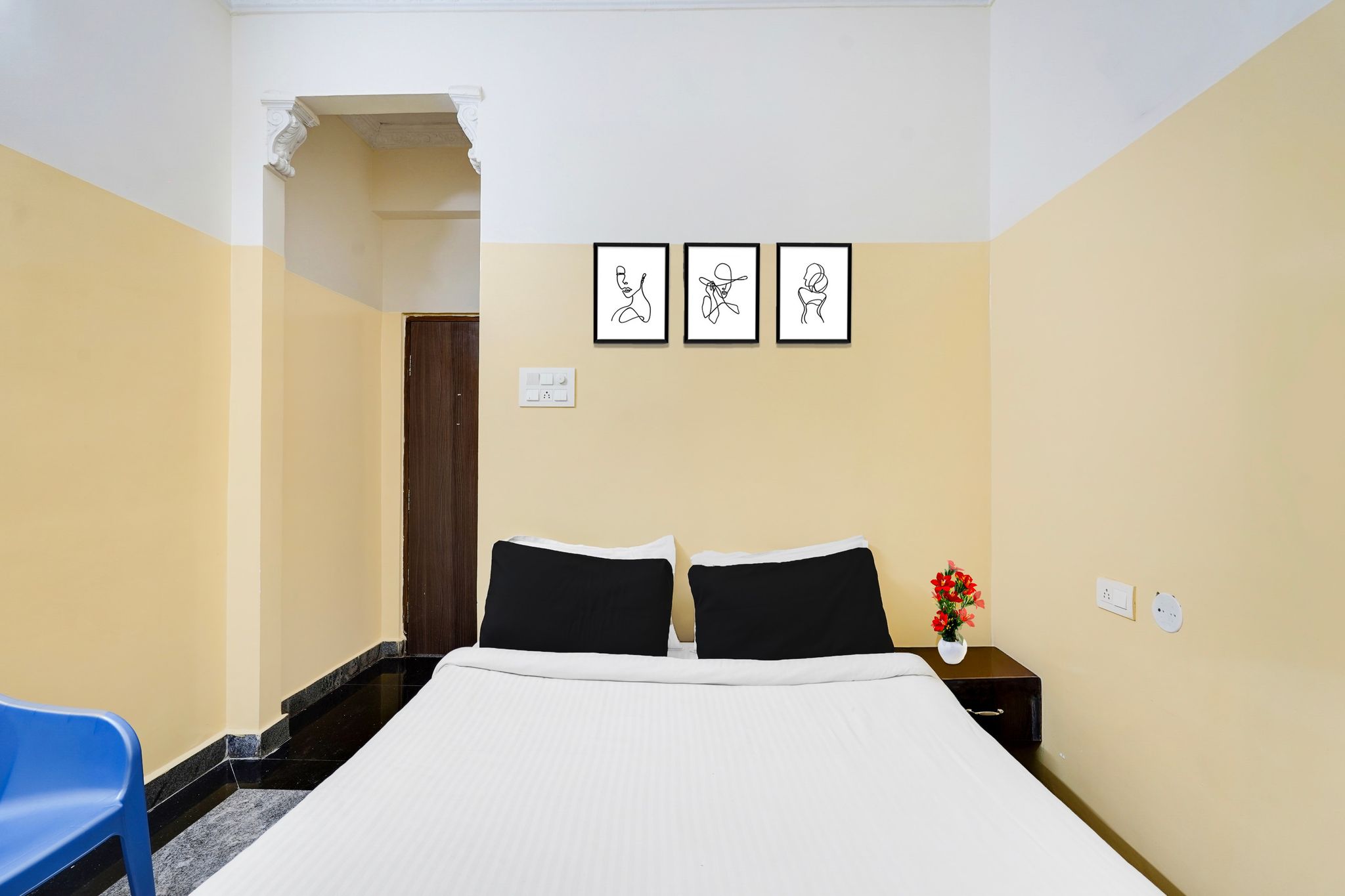 Super Hotel O Karakambadi Road Near Leela Mahal Circle Classic 6