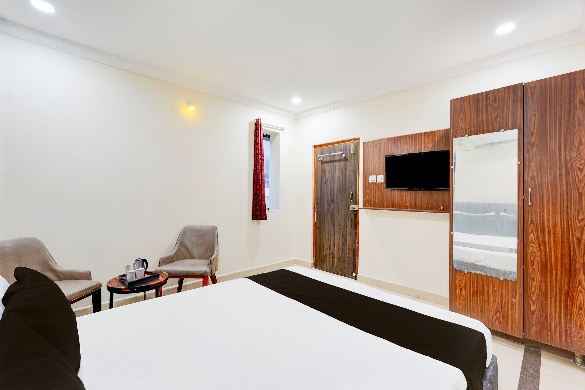 Super Hotel O Airport Road Near Leela Mahal Classic 6