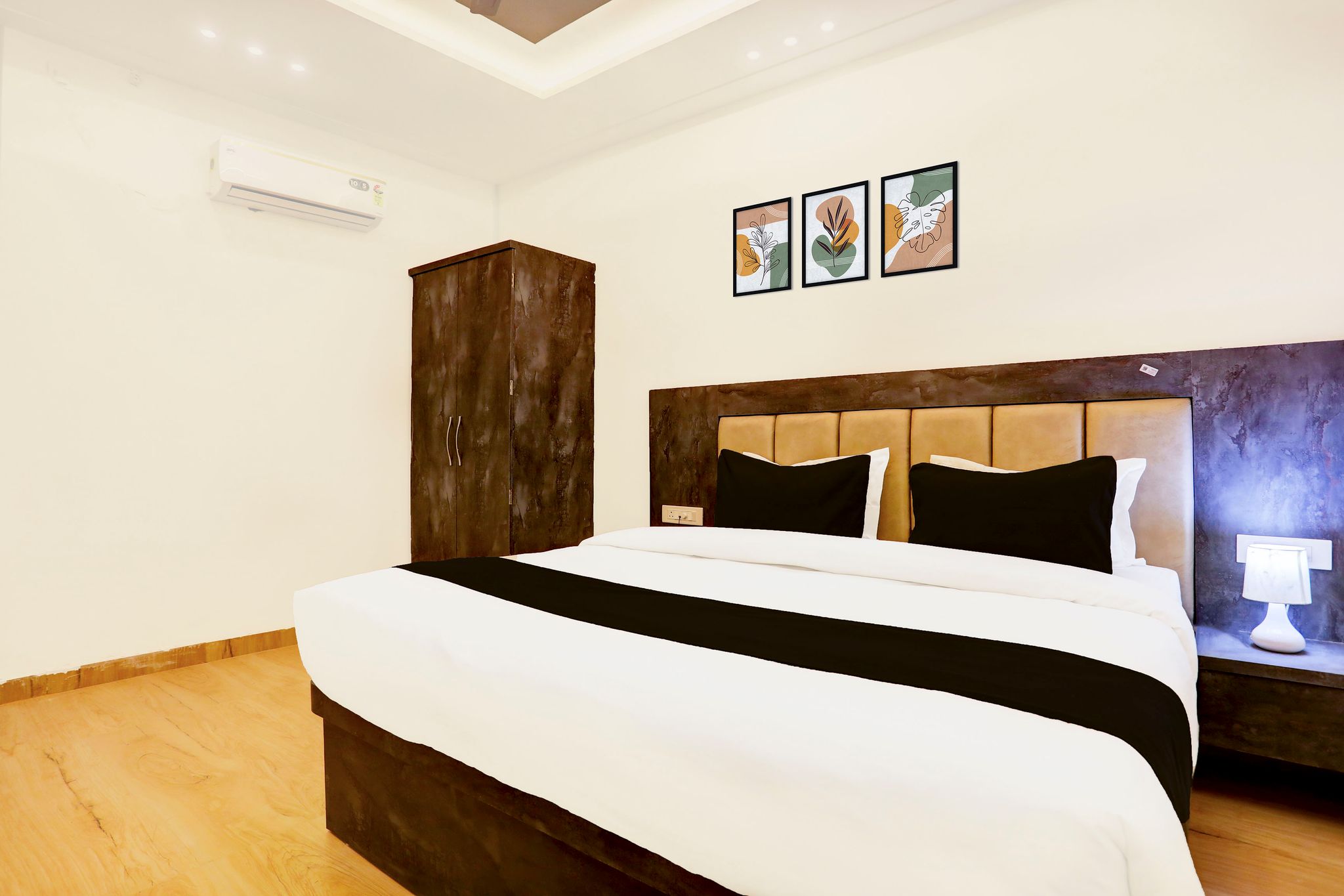 Super Townhouse Balua Road Pahadiya Classic 7