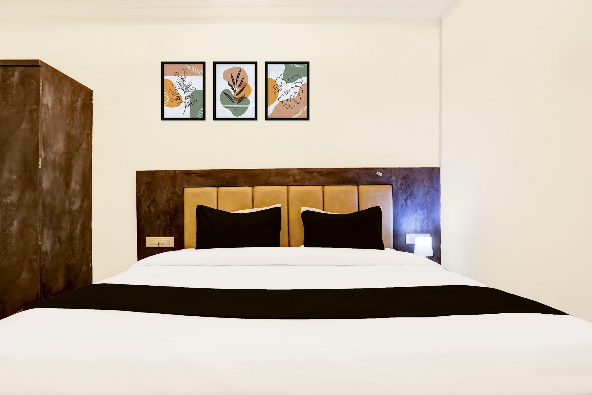 Super Townhouse Balua Road Pahadiya Classic 2