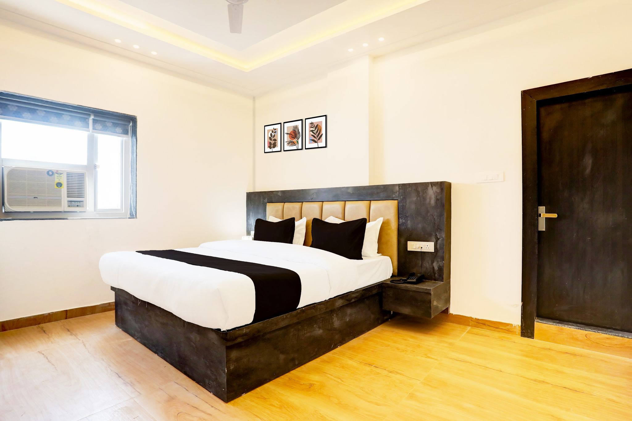 Super Townhouse Balua Road Pahadiya Classic 6