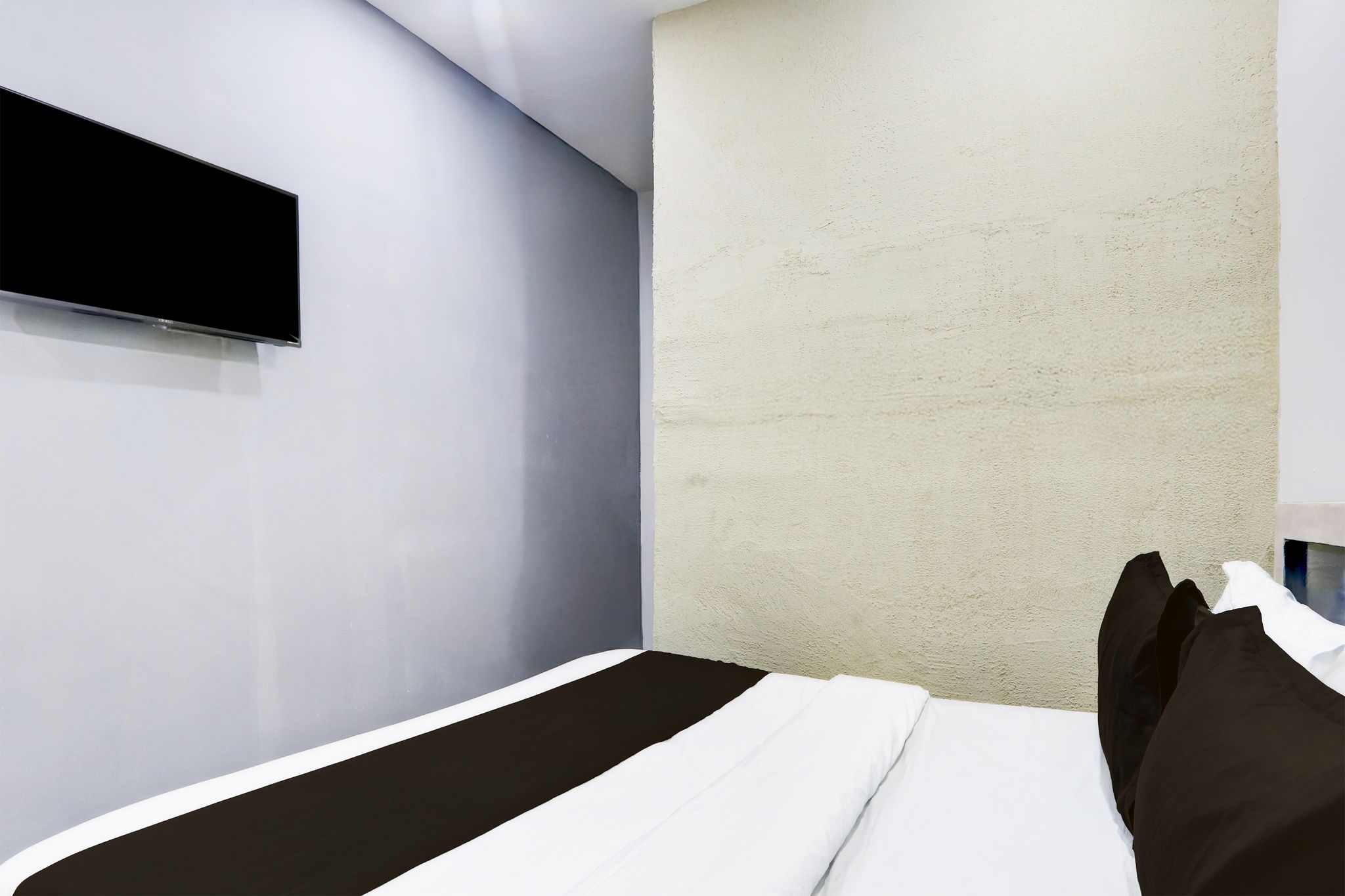 Hotel O Tara Grand luxury Rooms Classic 8