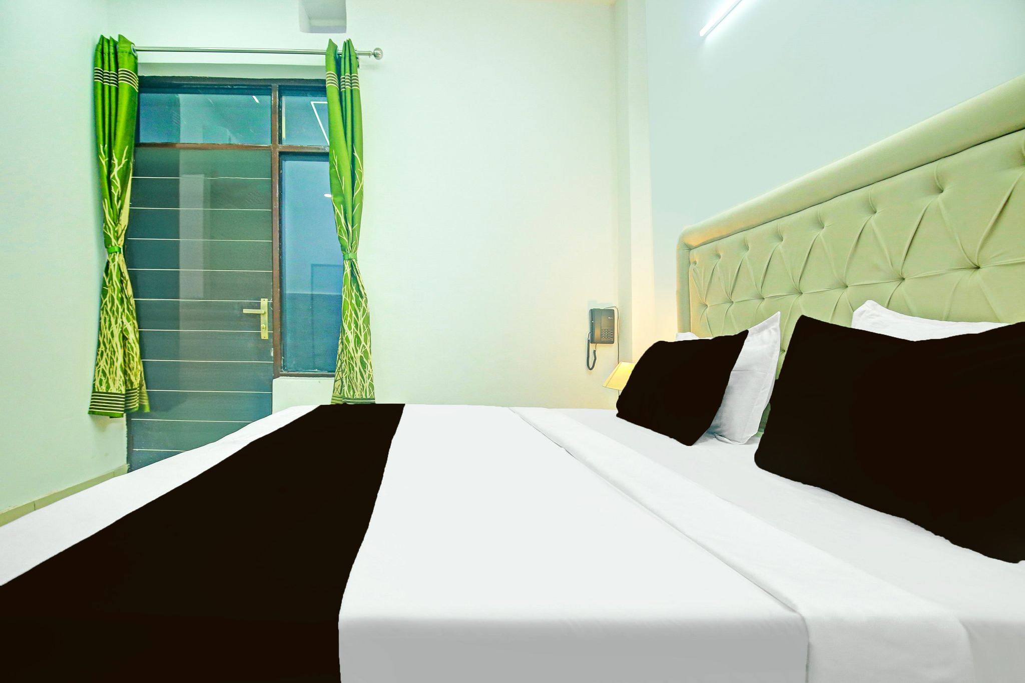 Super Hotel O Sector 52 Chandigarh Formerly Hotel Muskan Classic 7