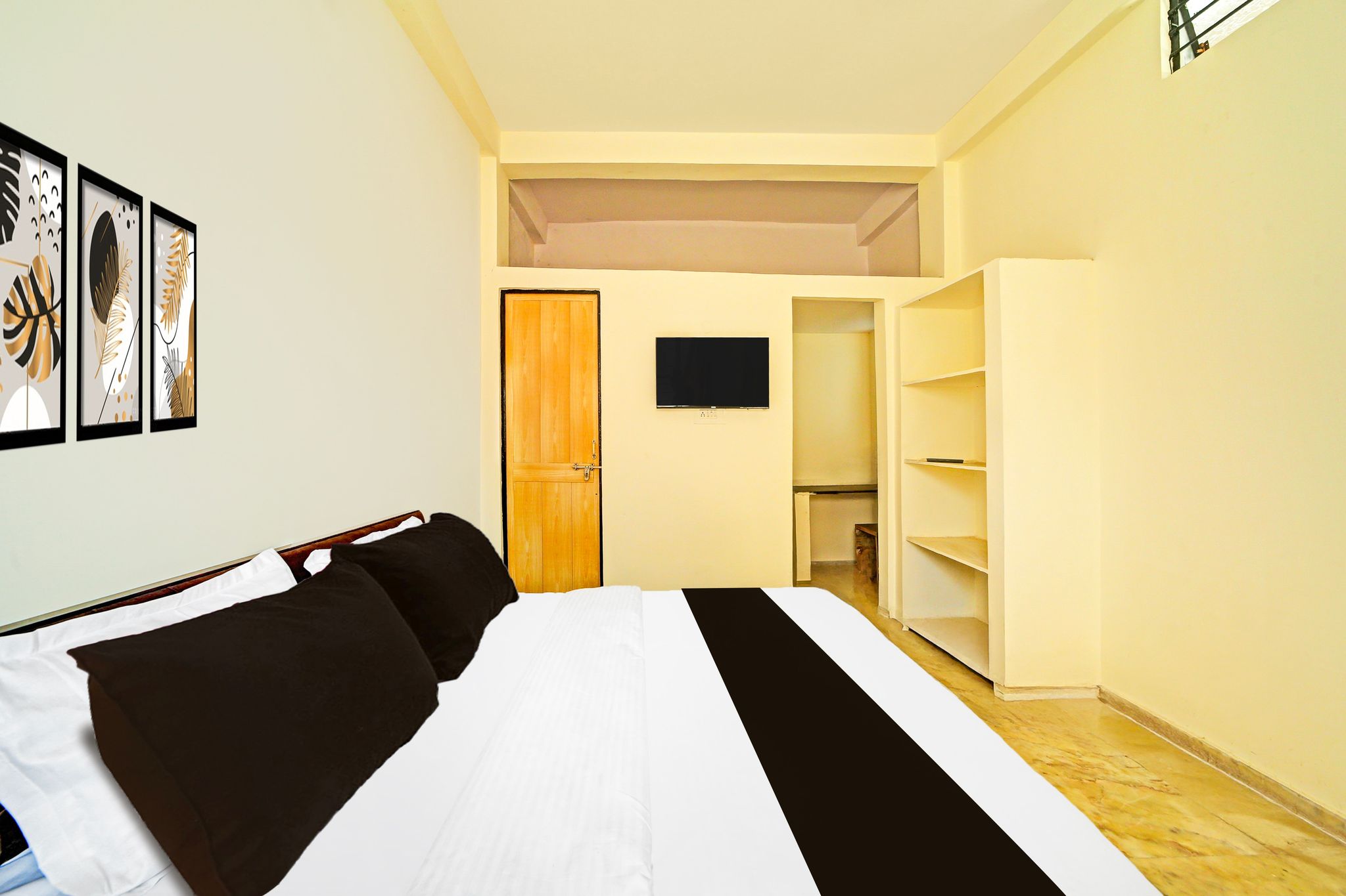 Hotel O by OYO Landmark Classic 10