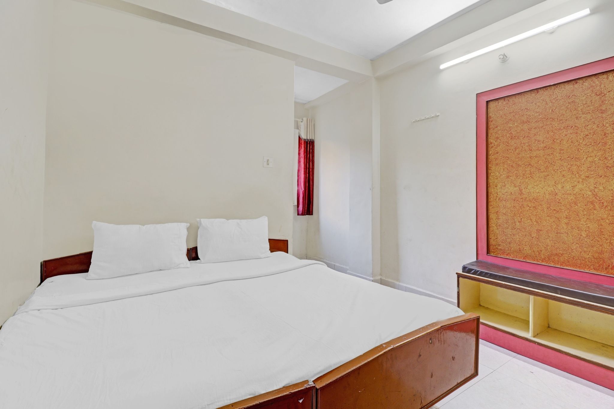 Hotel O by OYO National Deluxe Lodge Classic 38