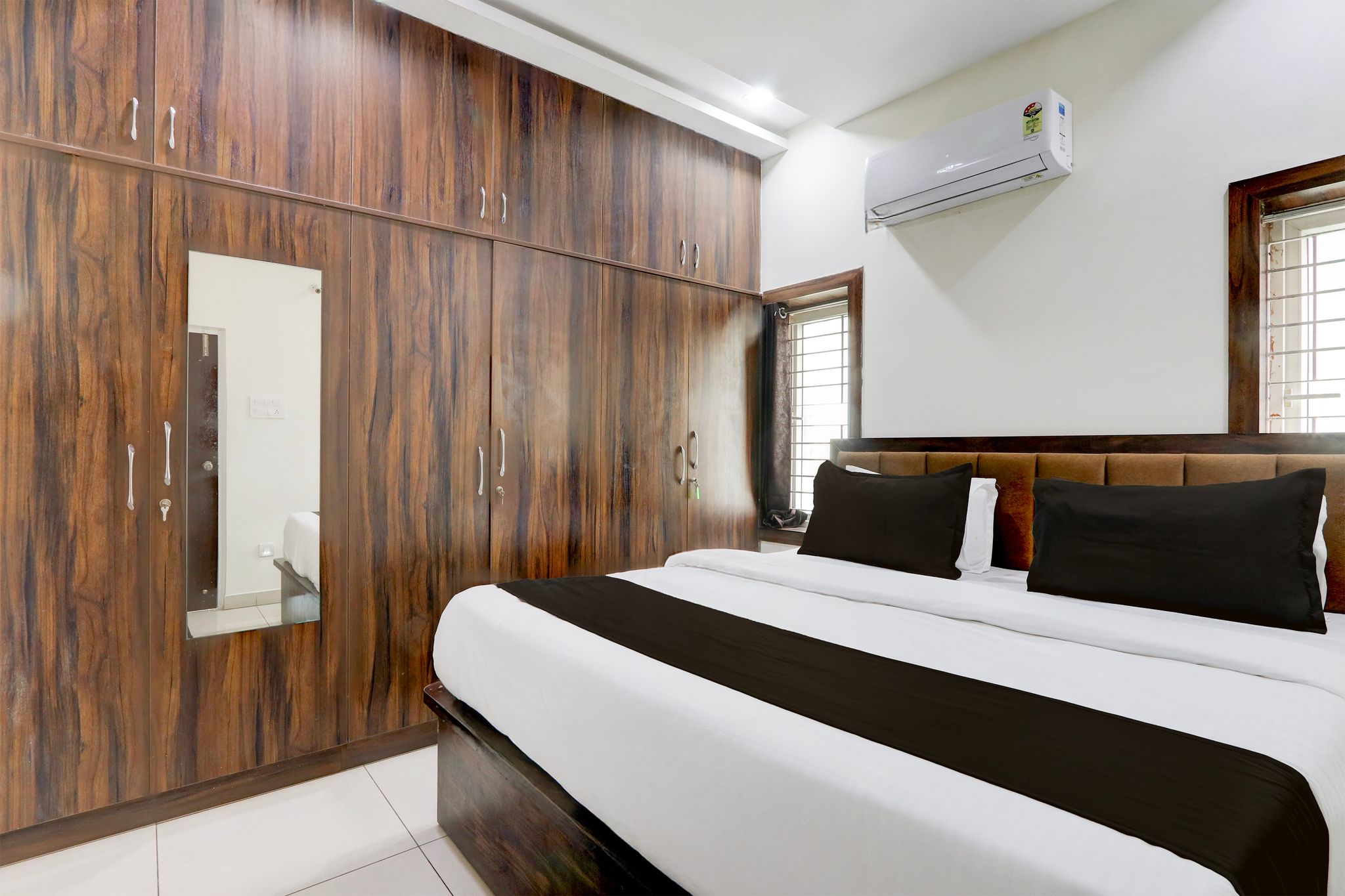 Hotel O Rock View Suits Classic 3