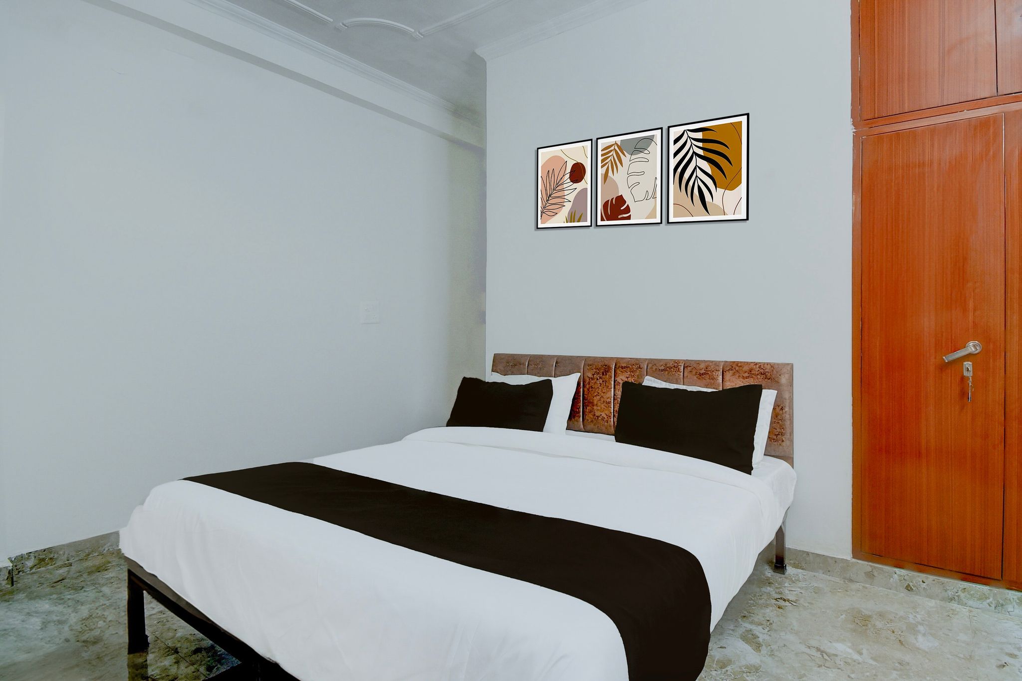 Hotel O Shree Shyaam