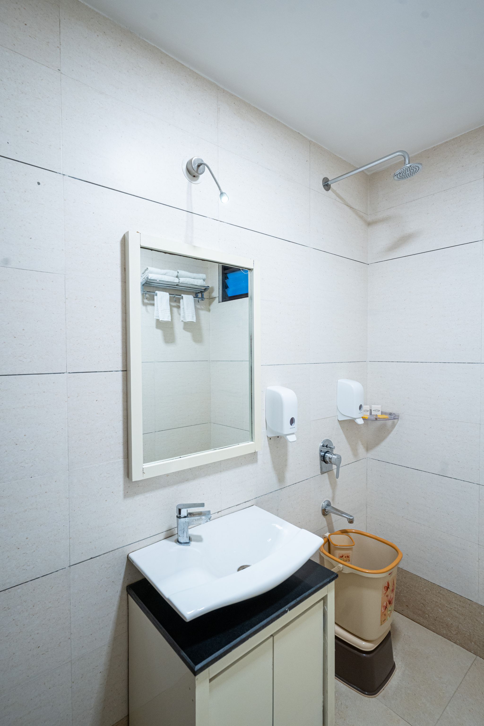 Hotel Rawla Udaipur Deluxe room 4