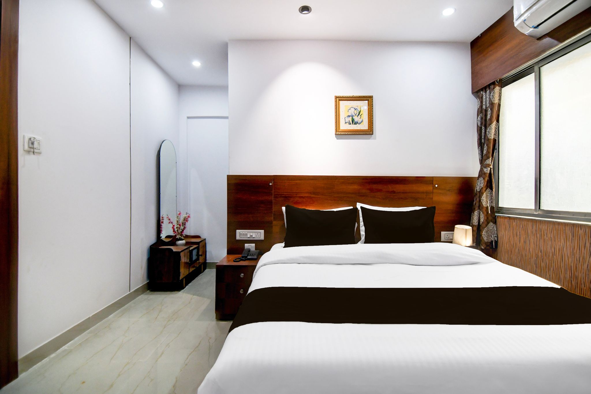 Super Collection O Chinar Park Near Airport Classic 4