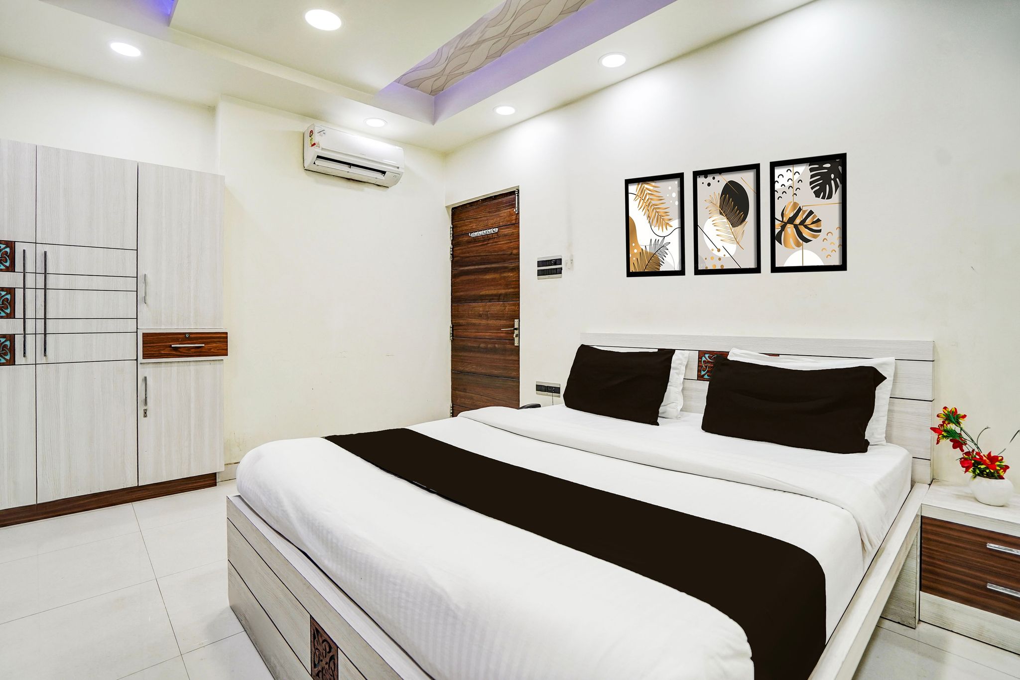 Super Collection O Lucknow Junction Formerly Arjun International Classic 11