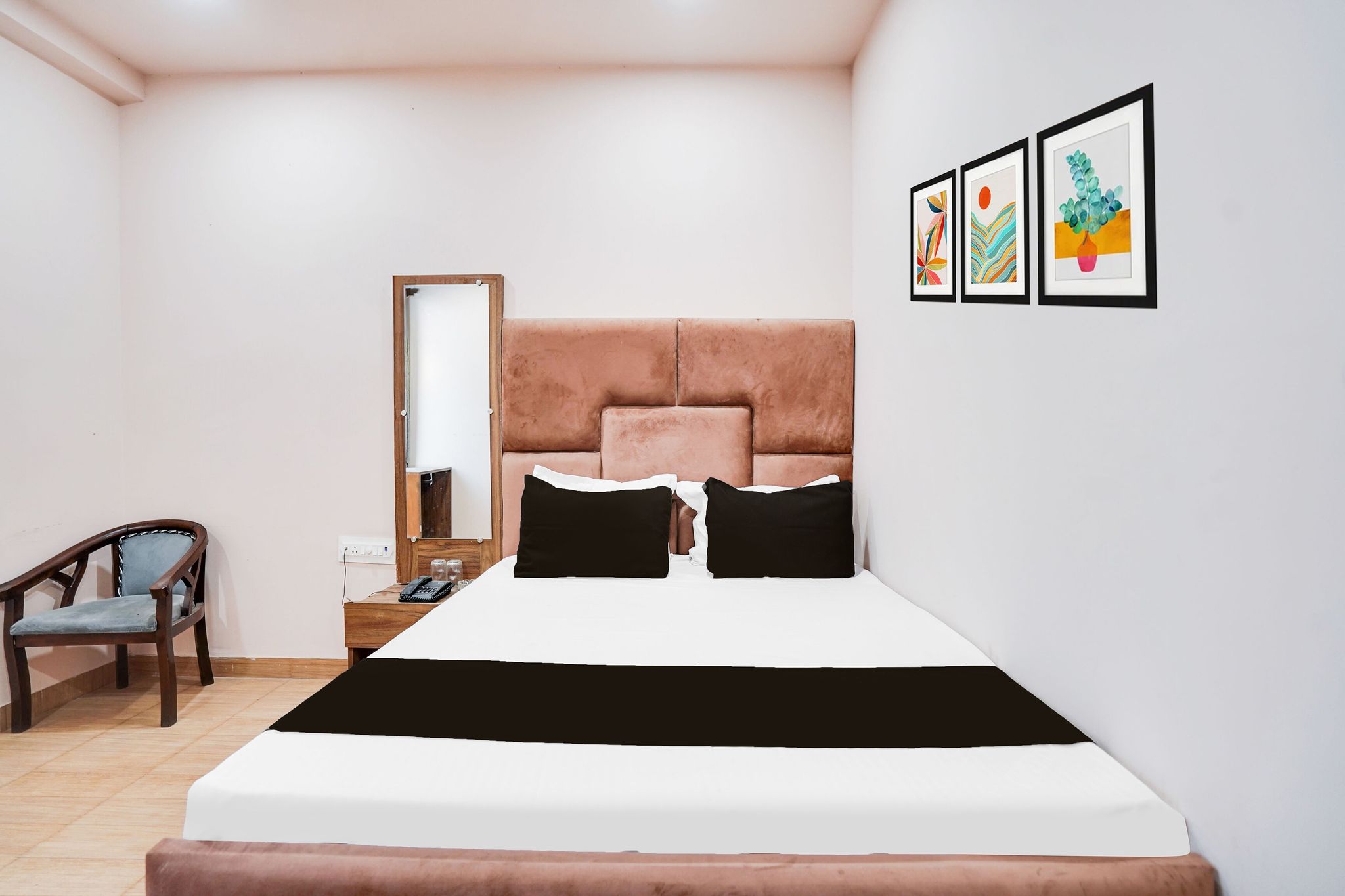 HOTEL O TANISHQ Classic 8