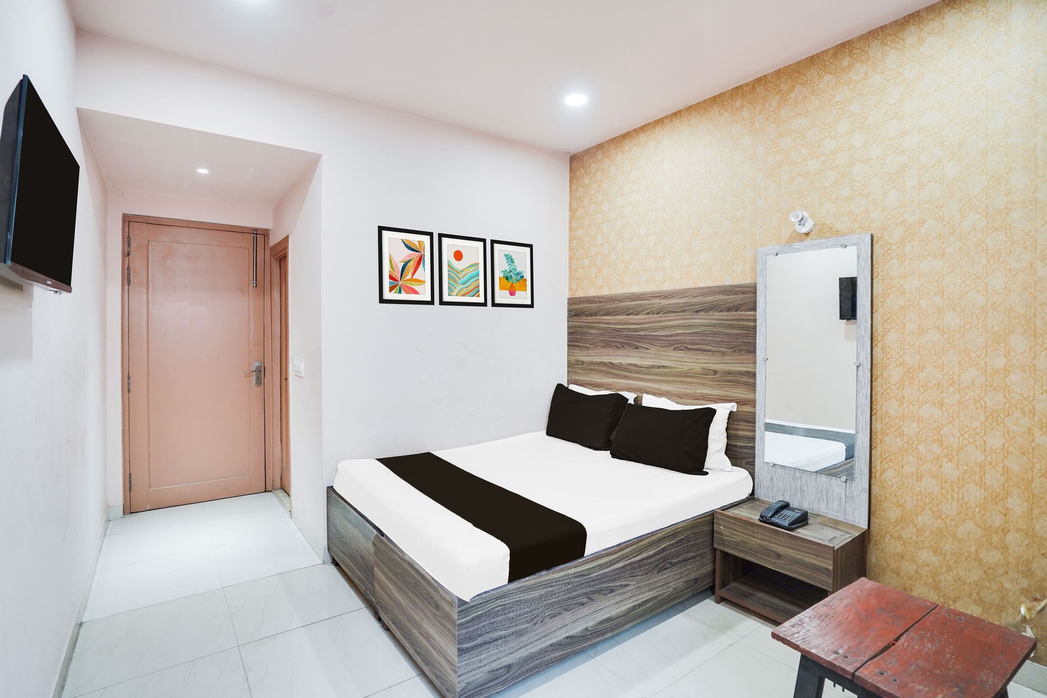 HOTEL O TANISHQ Classic 9