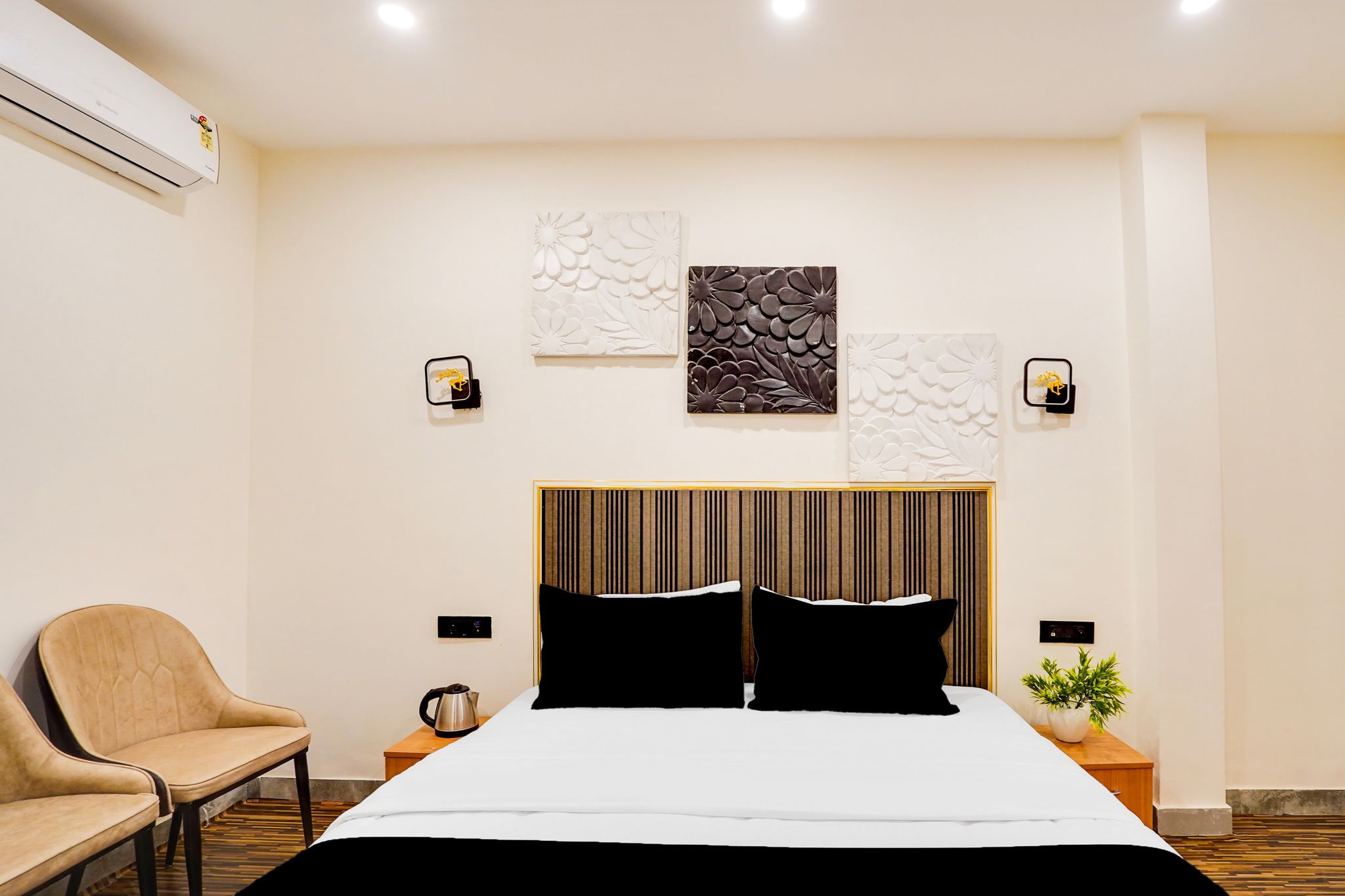 Hotel O by OYO Indriya Classic 5