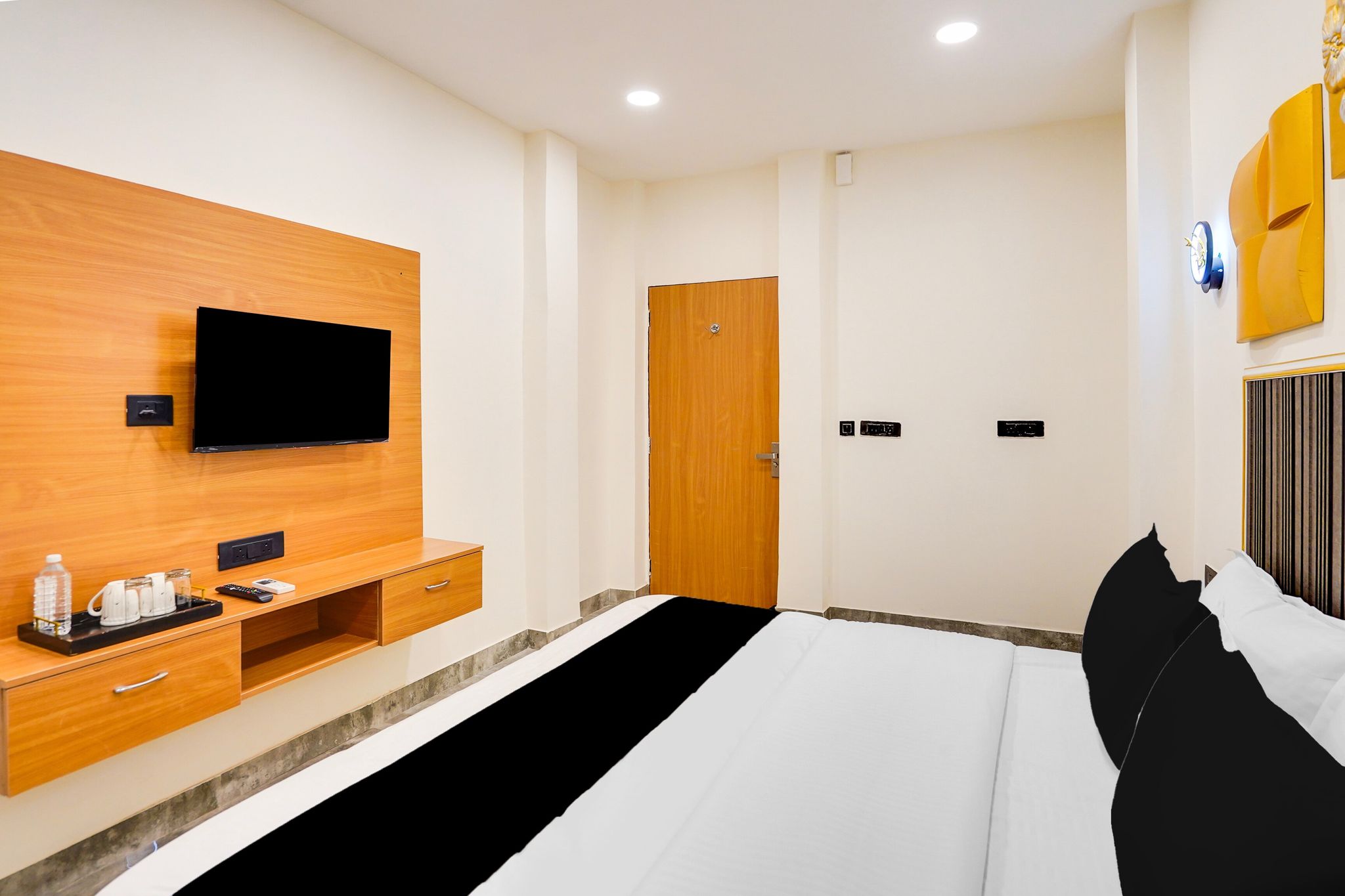 Hotel O by OYO Indriya Classic 16