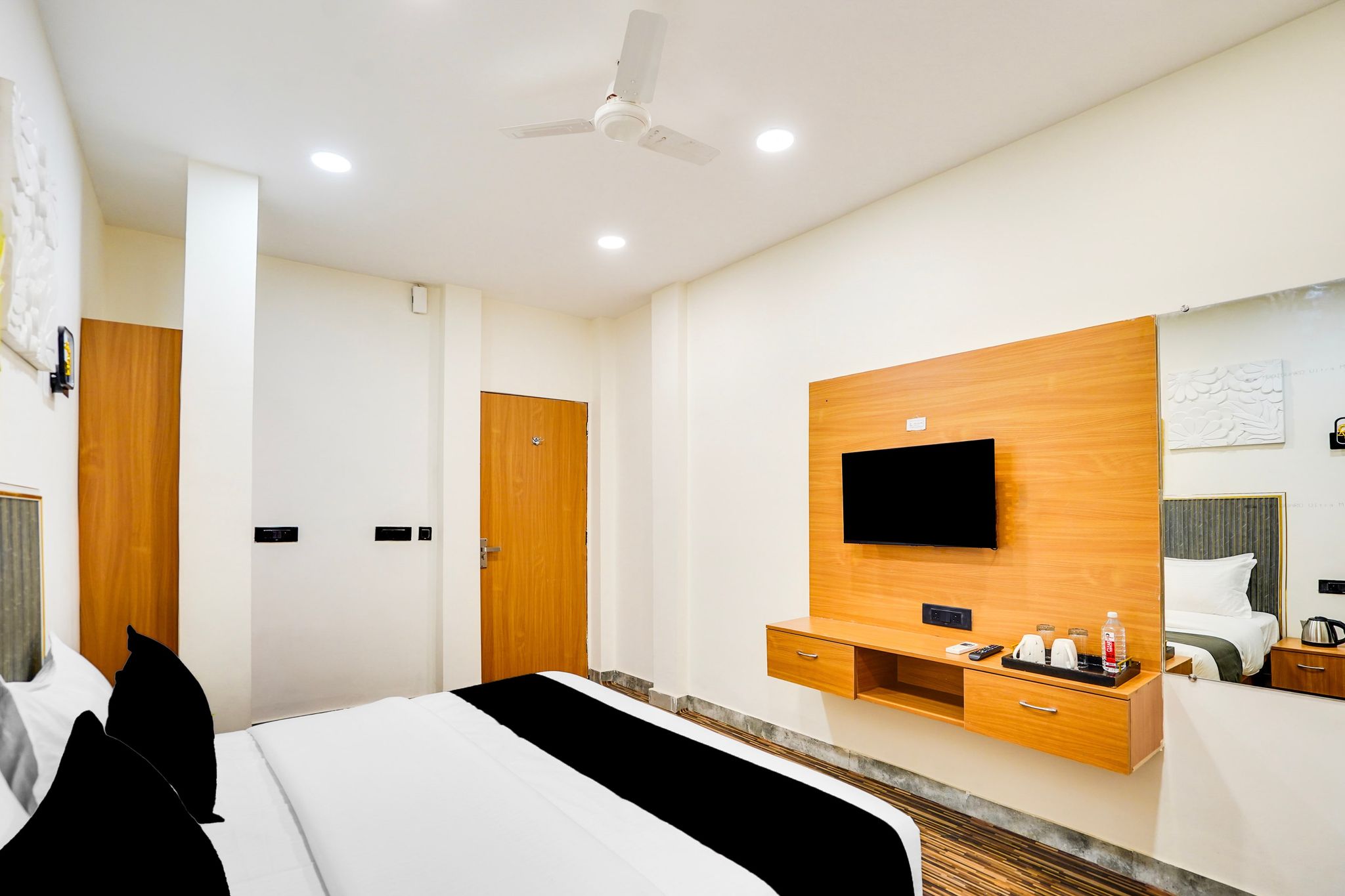 Hotel O by OYO Indriya Classic 13