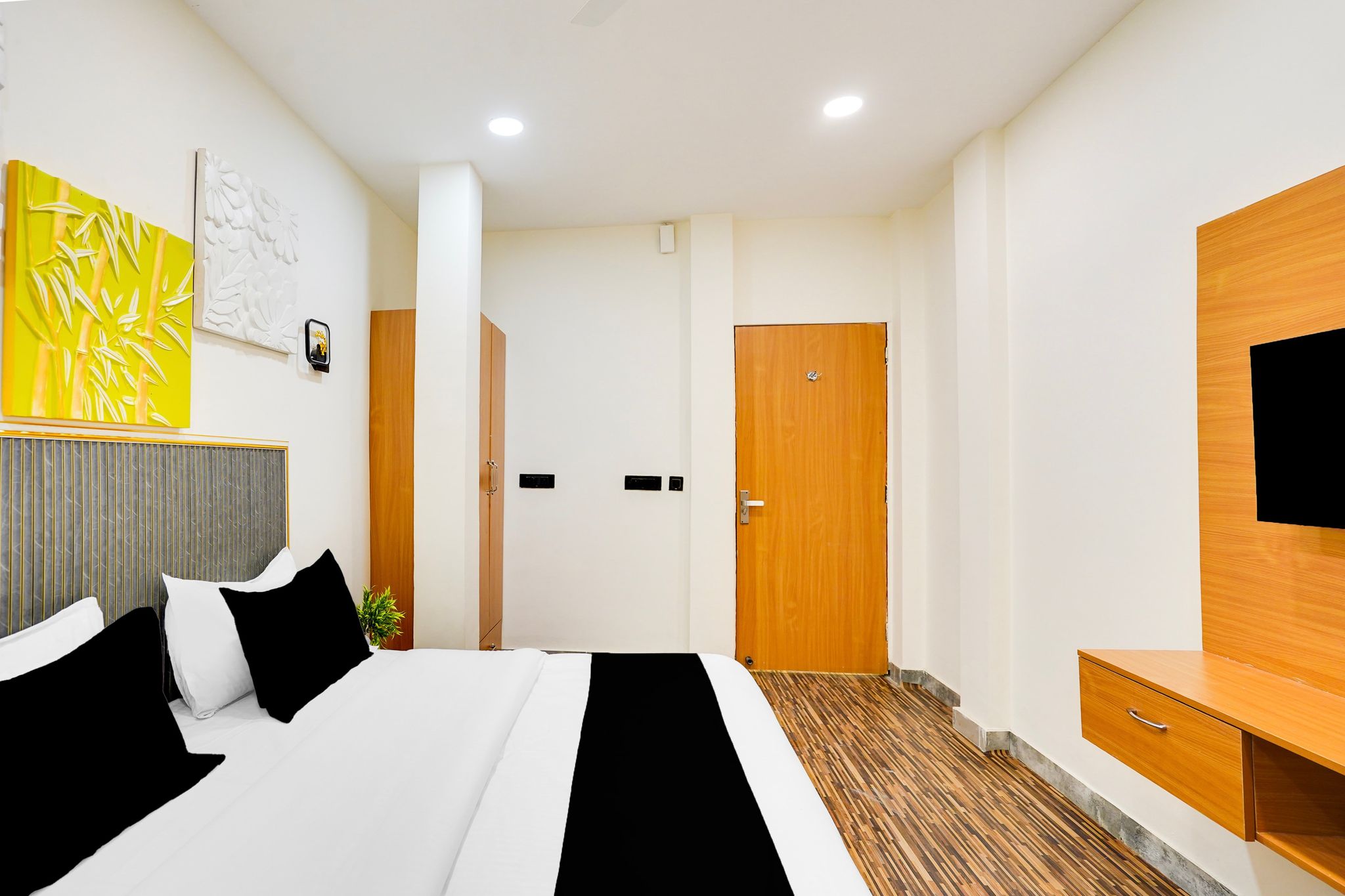 Hotel O by OYO Indriya Classic 7