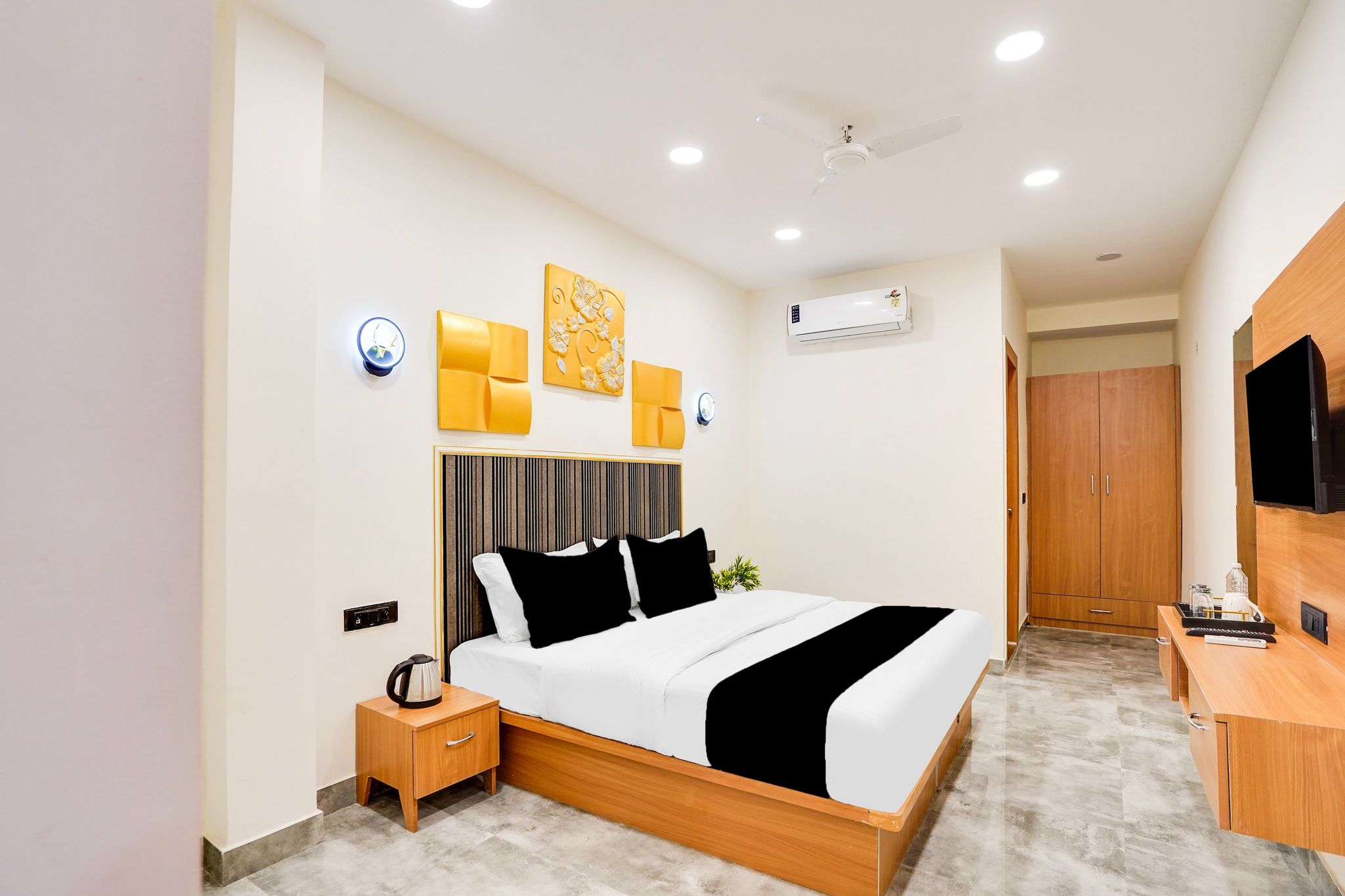 Hotel O by OYO Indriya Classic 4