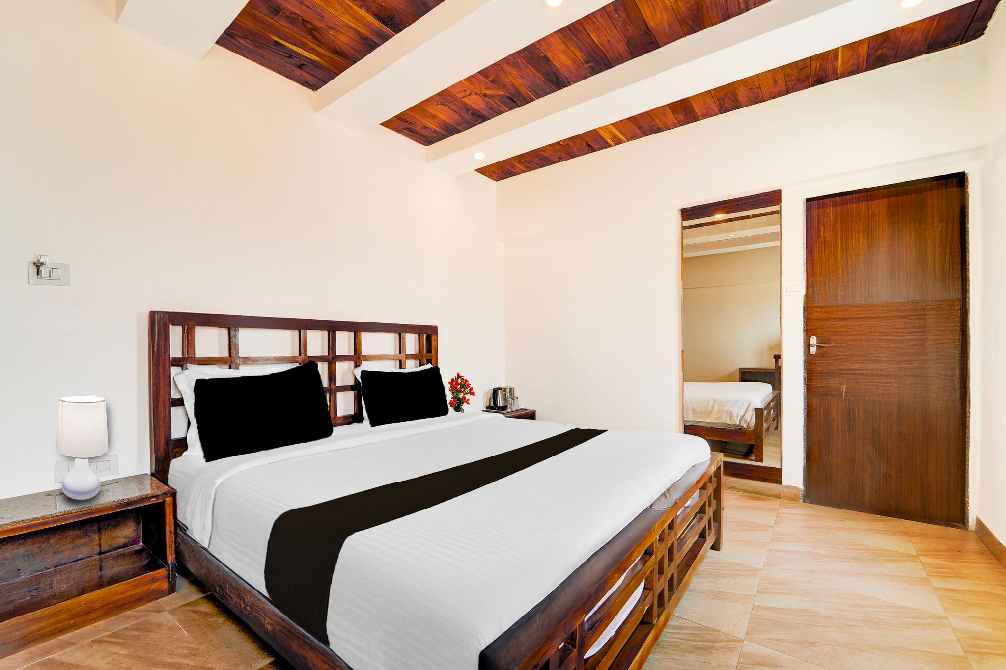 Super Collection O Charing Cross Ooty Classic