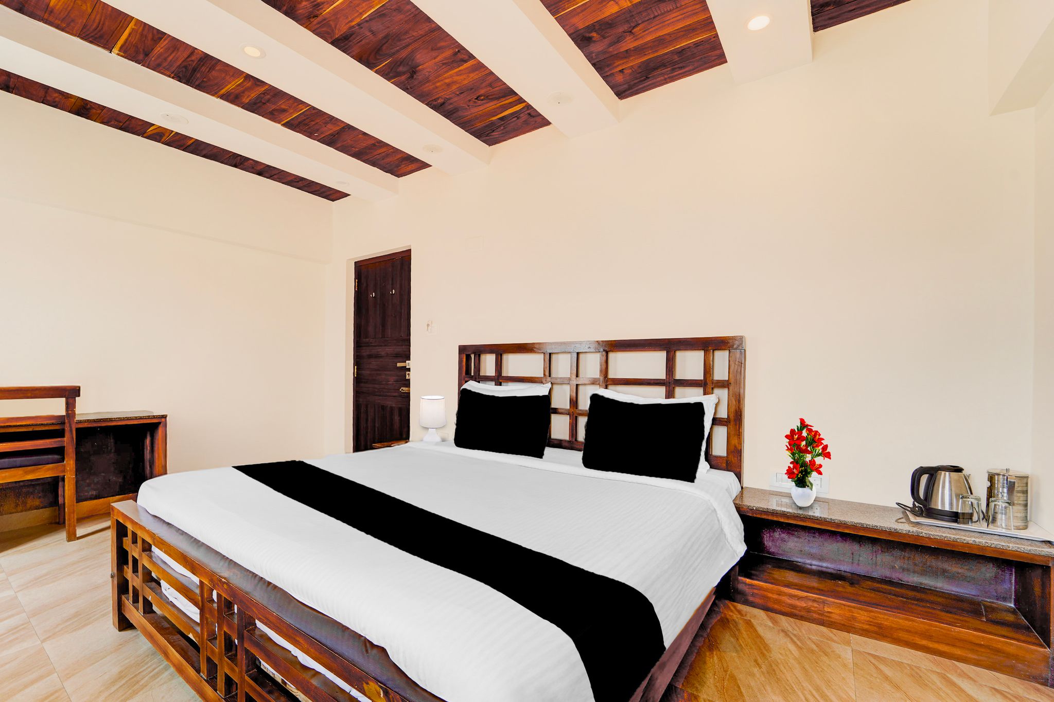 Super Collection O Charing Cross Ooty Classic 9