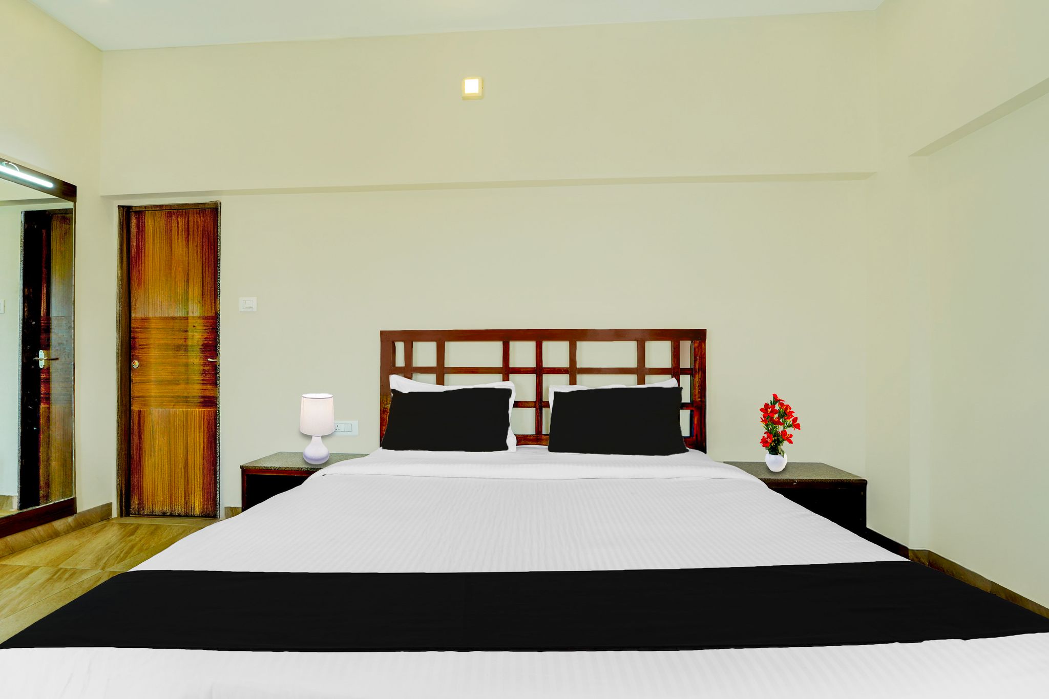 Super Collection O Charing Cross Ooty Classic 11