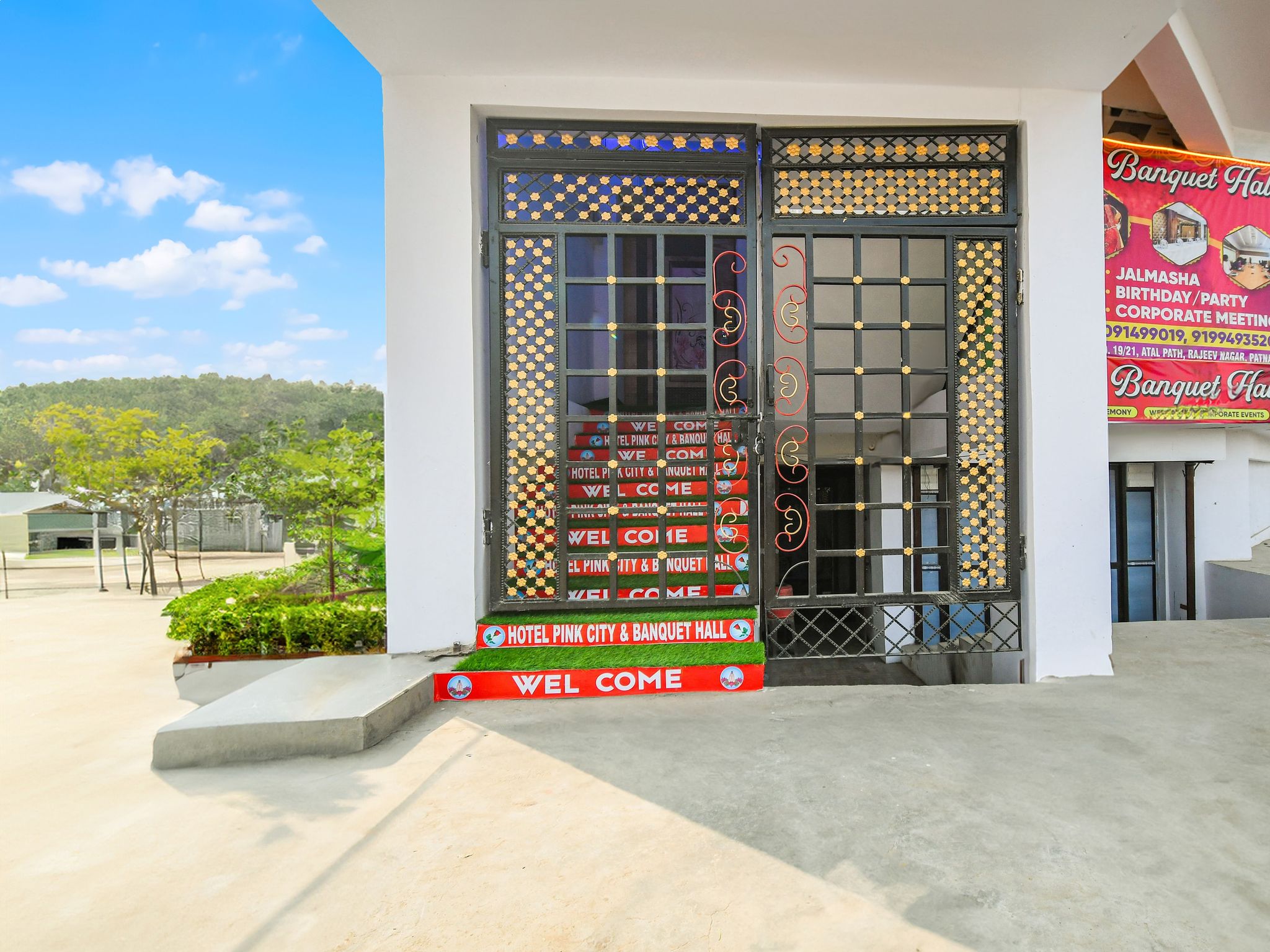 Super Hotel O Pink City & Banquet Hall