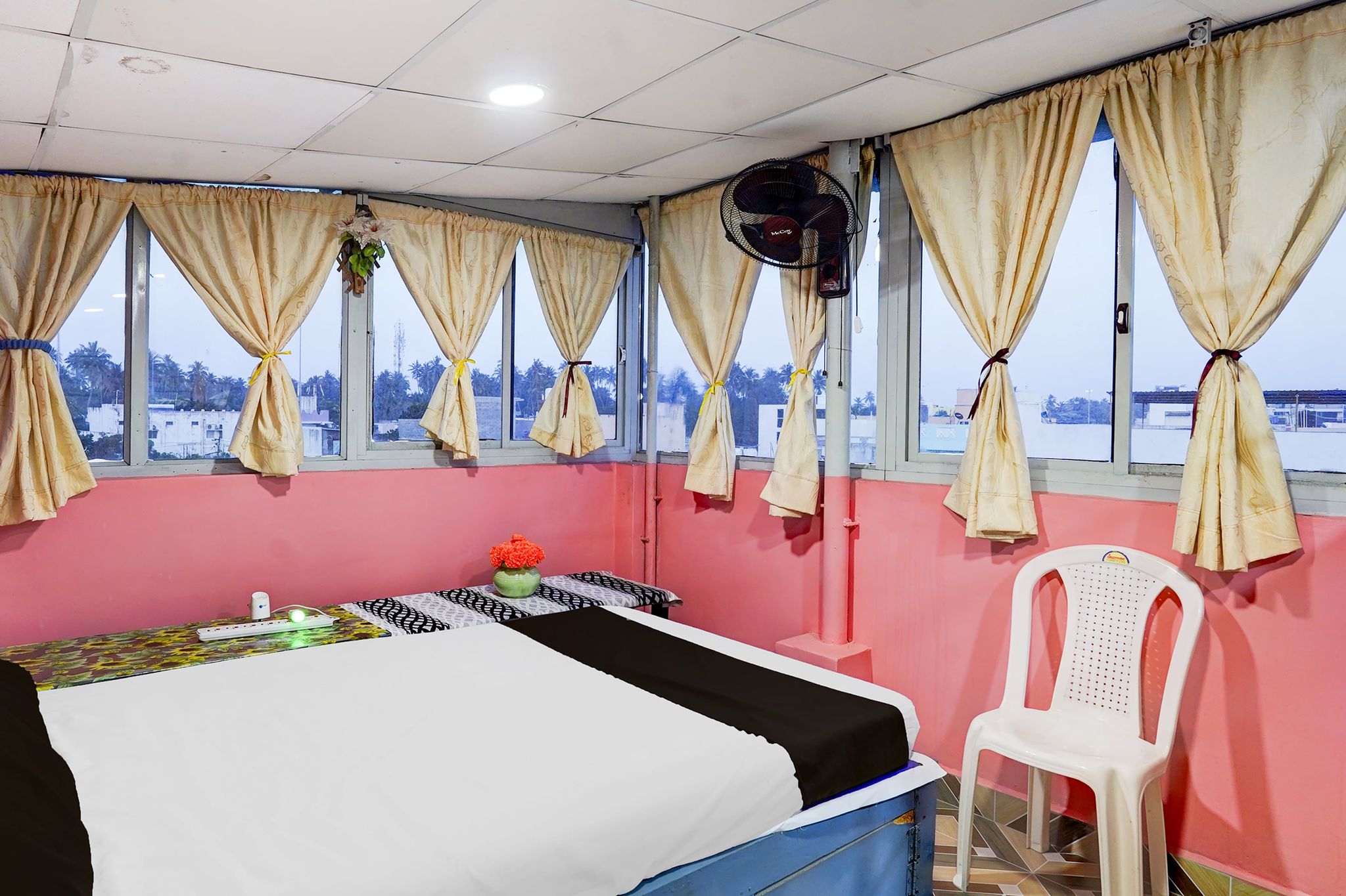 Hotel O PARAM HOMESTAY Classic 4