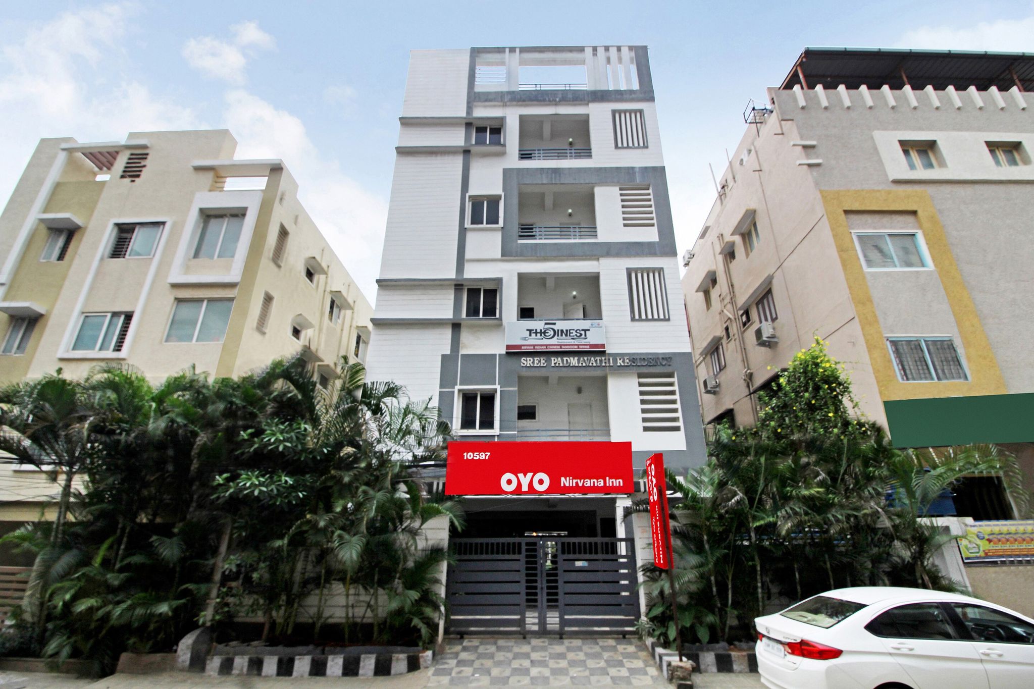 Super Townhouse Sri Nirvana Inn