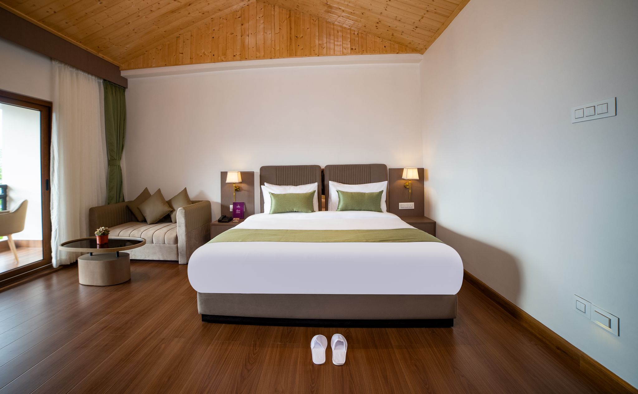 Premium valley view Room with Balcony