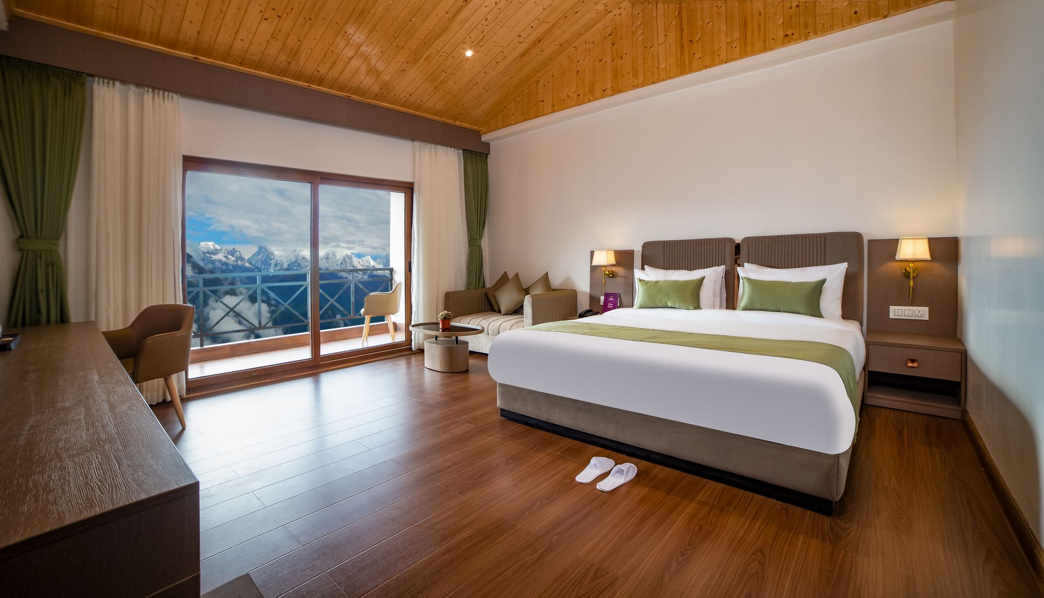 Premium valley view Room with Balcony