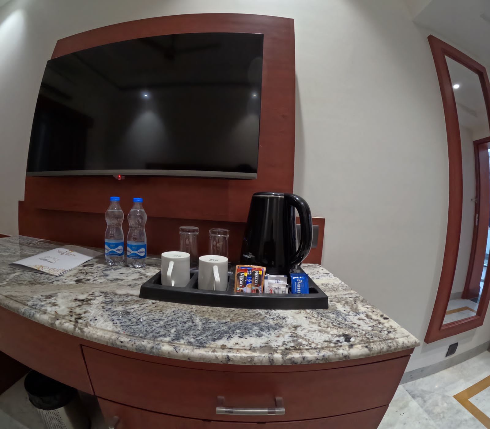 Hotel Scala Double Bed Deluxe 2
