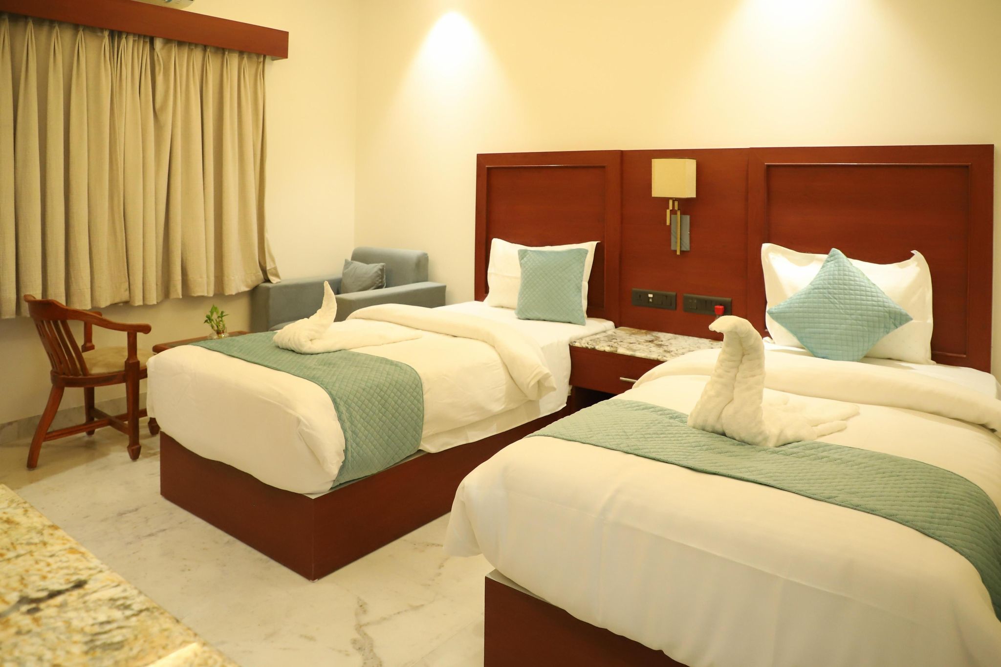 Hotel Scala Twin Bed Deluxe 2