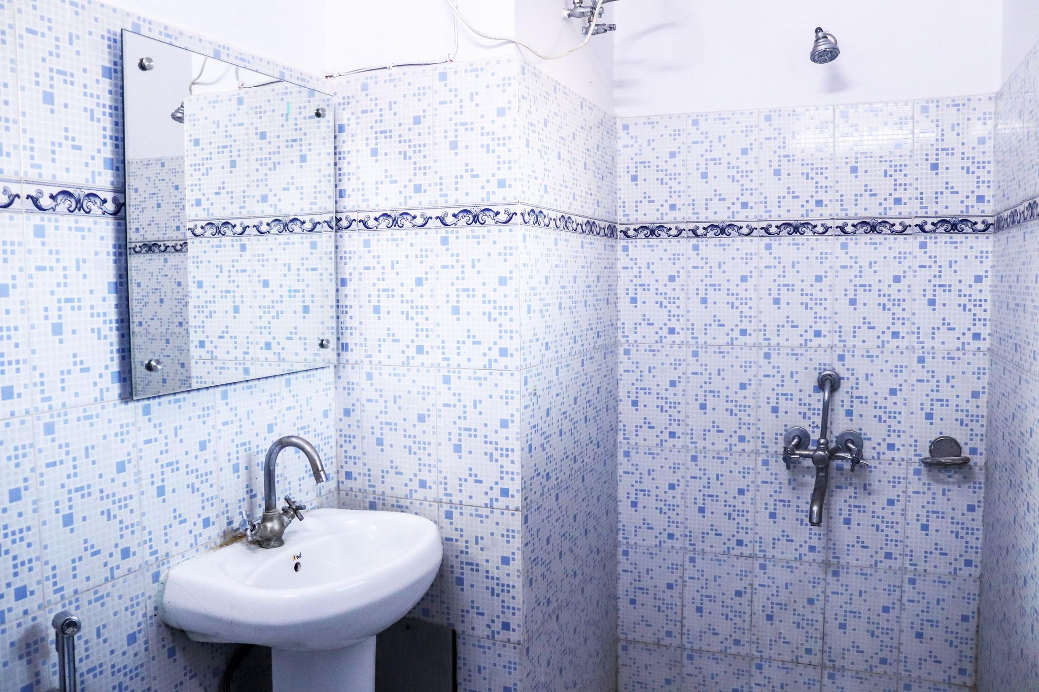 HOTEL P R PALACE Classic Rooms 4