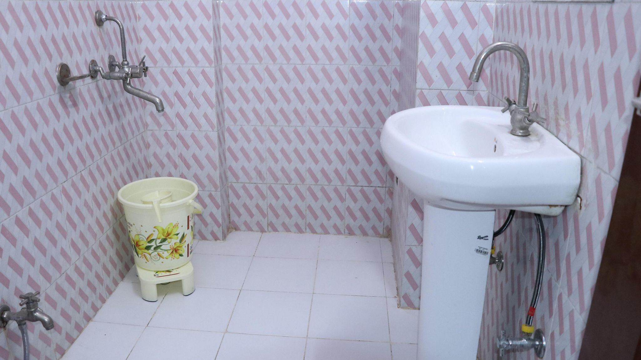 HOTEL P R PALACE Classic Rooms 3