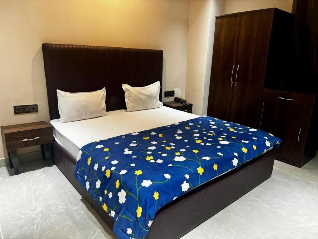 Hotel The Pearl & Resort  Deluxe Room