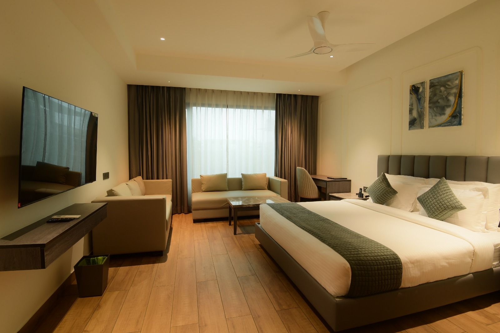 Club Room (Two Way Airport Transfer)