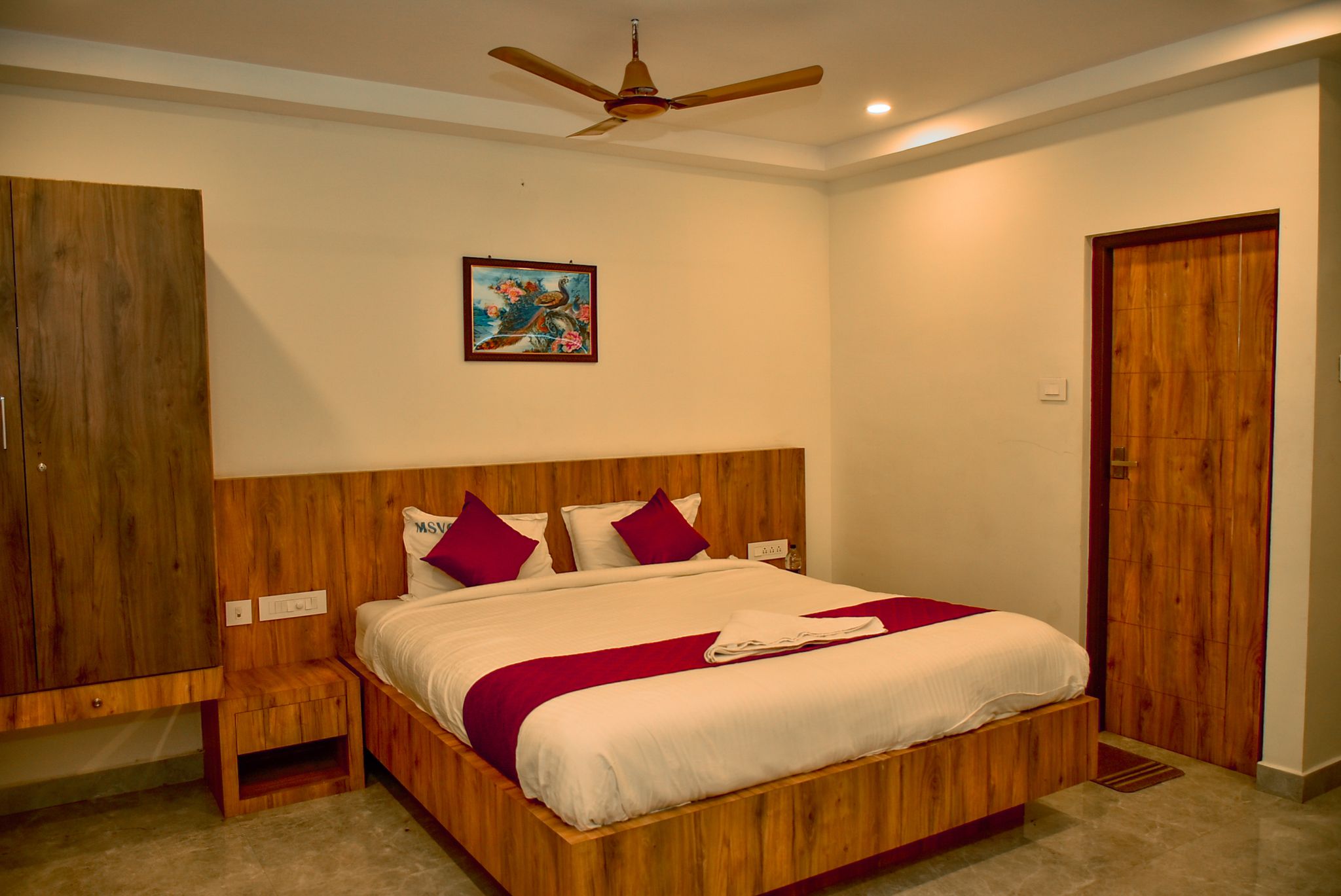 Hotel MSVG Residency DELUXE 11